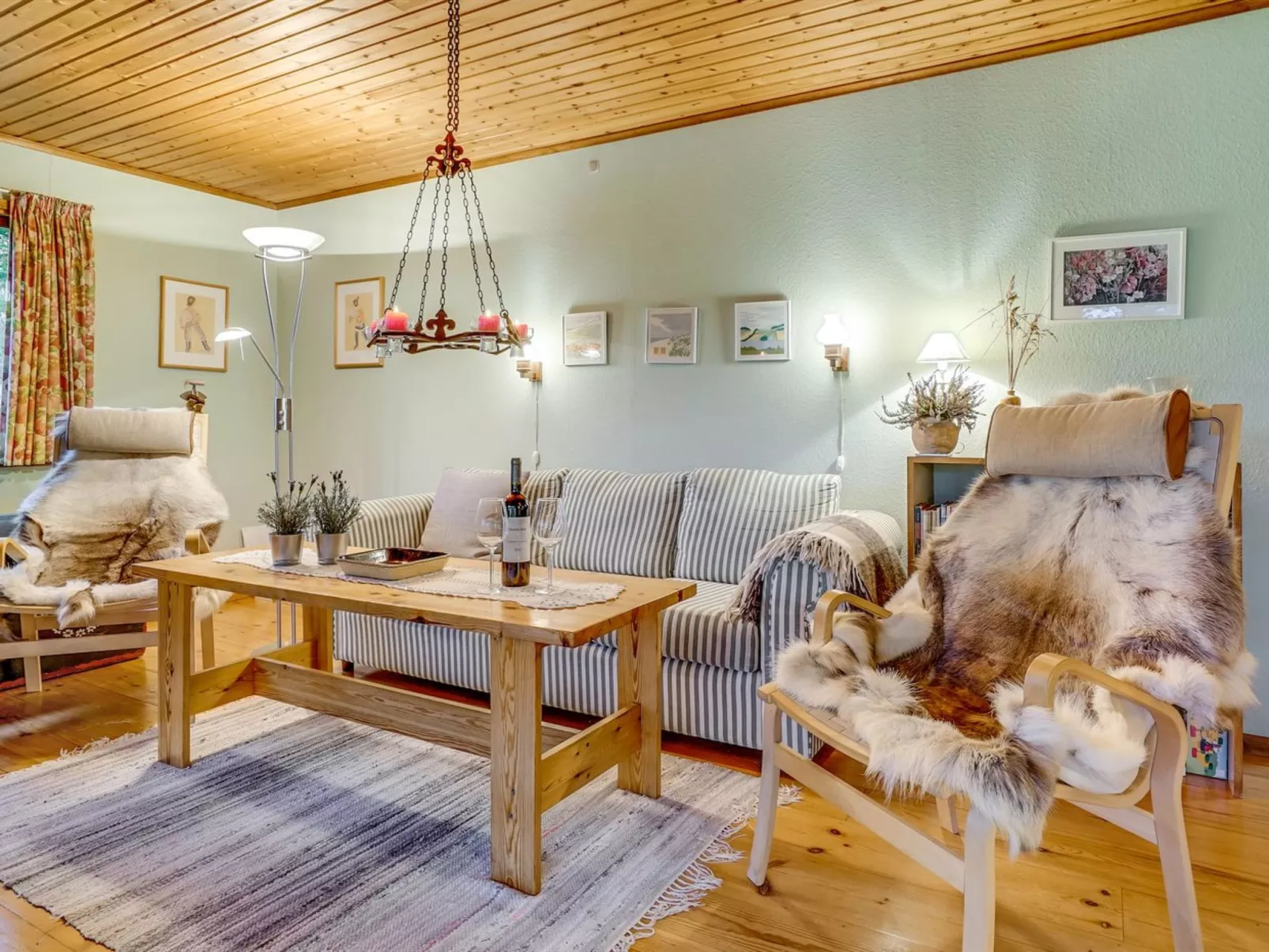 "Carina" - 5km from the sea-Binnen