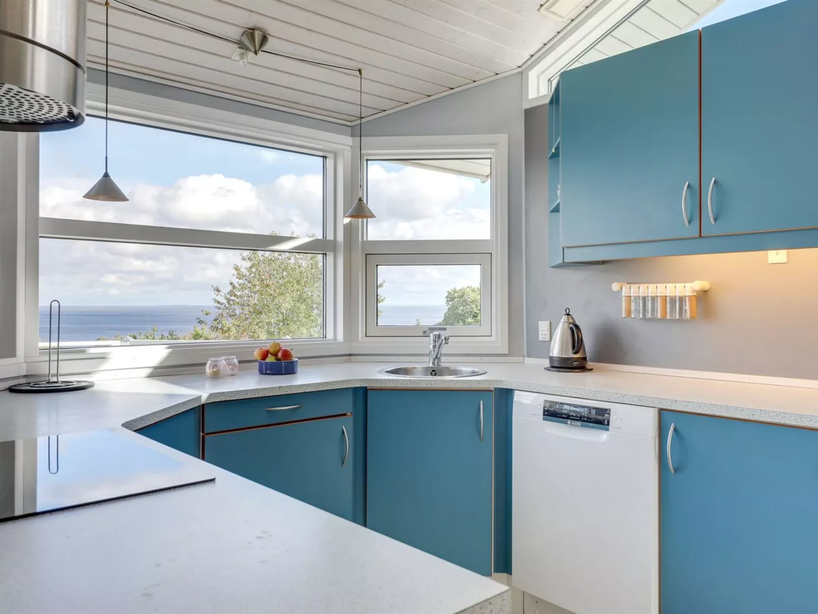 "Tjelle" - 300m from the sea-Binnen