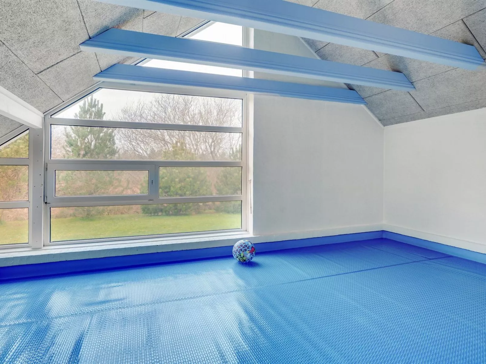 "Swening" - 2.1km from the sea-Buiten