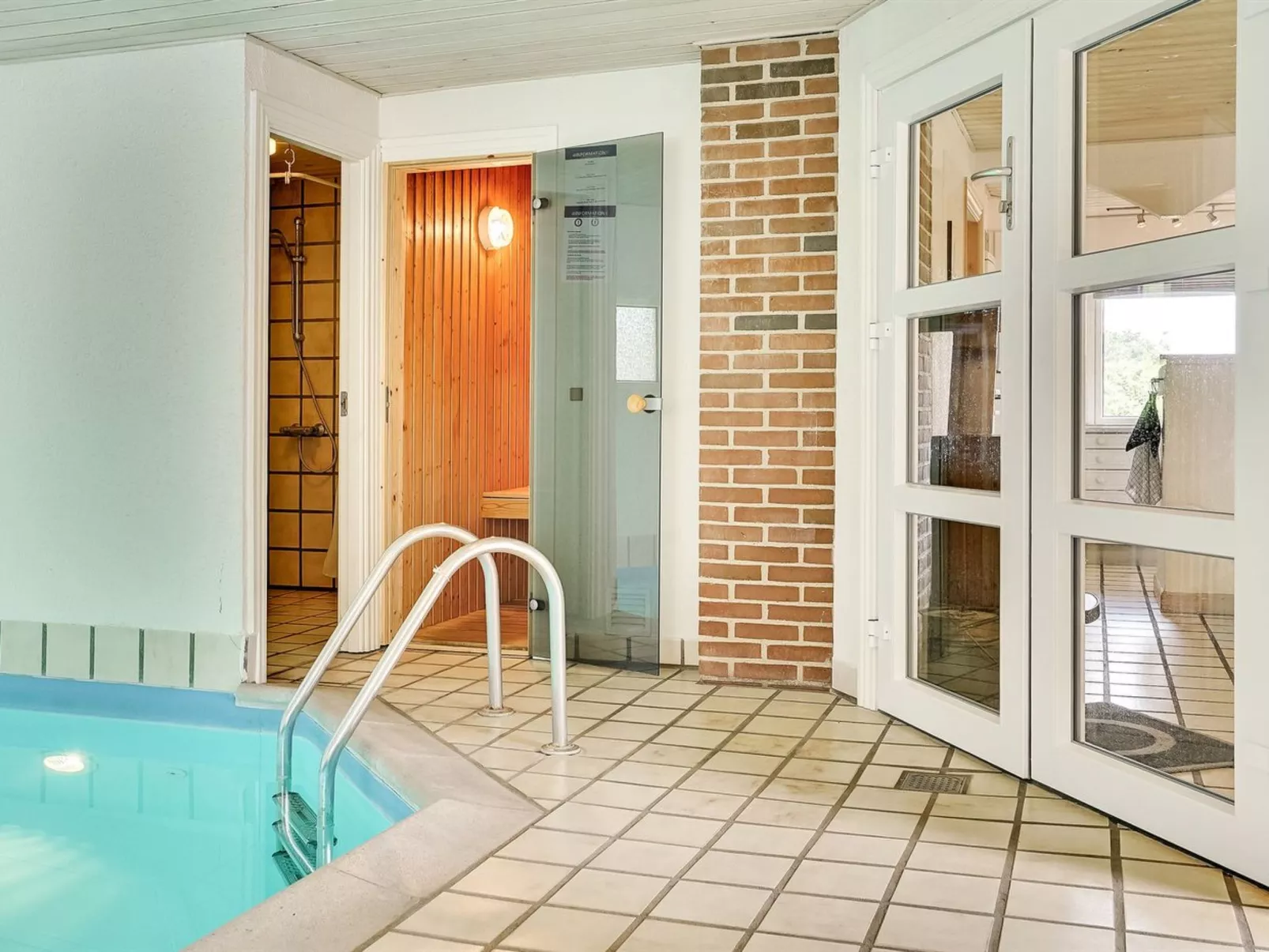 "Aurelia" - 500m to the fjord-Buiten