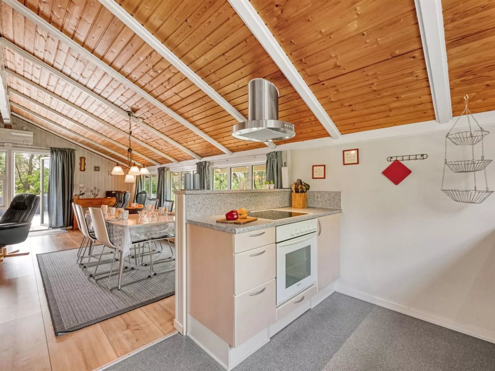 "Penka" - 550m to the fjord-Binnen