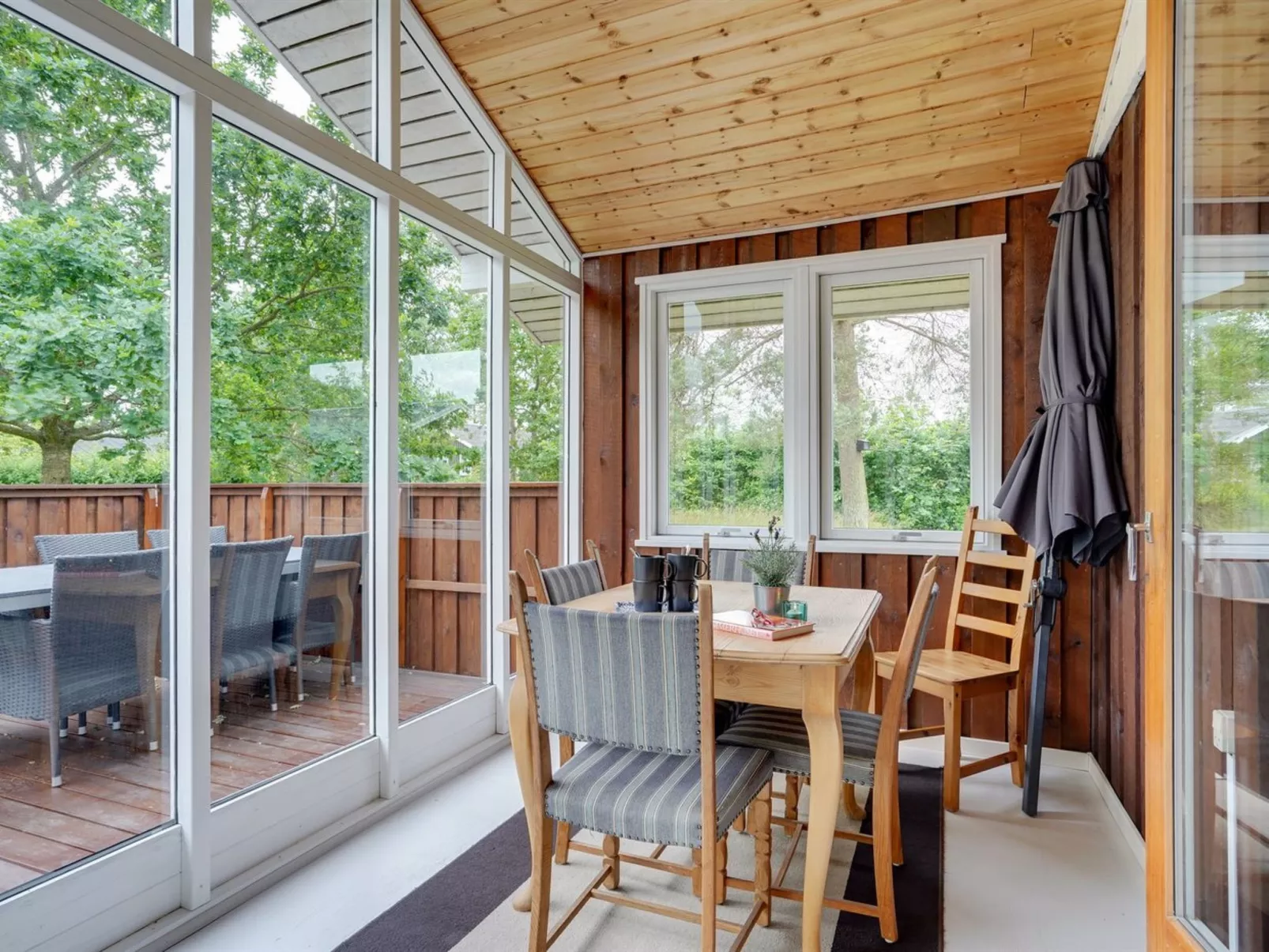 "Soraya" - 700m to the fjord-Binnen