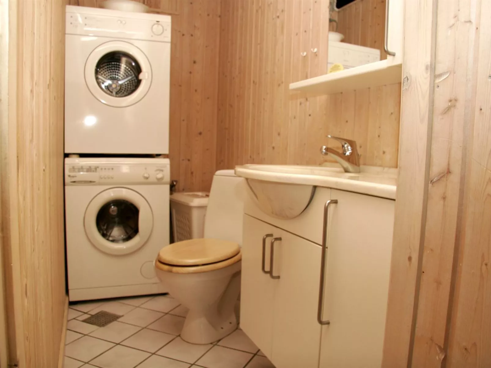 "Arita" - 250m from the sea-Binnen