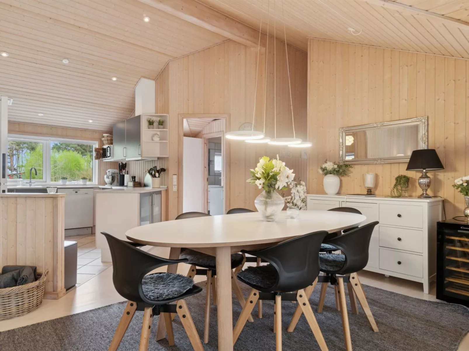 "Bergulv" - 75m from the sea-Binnen