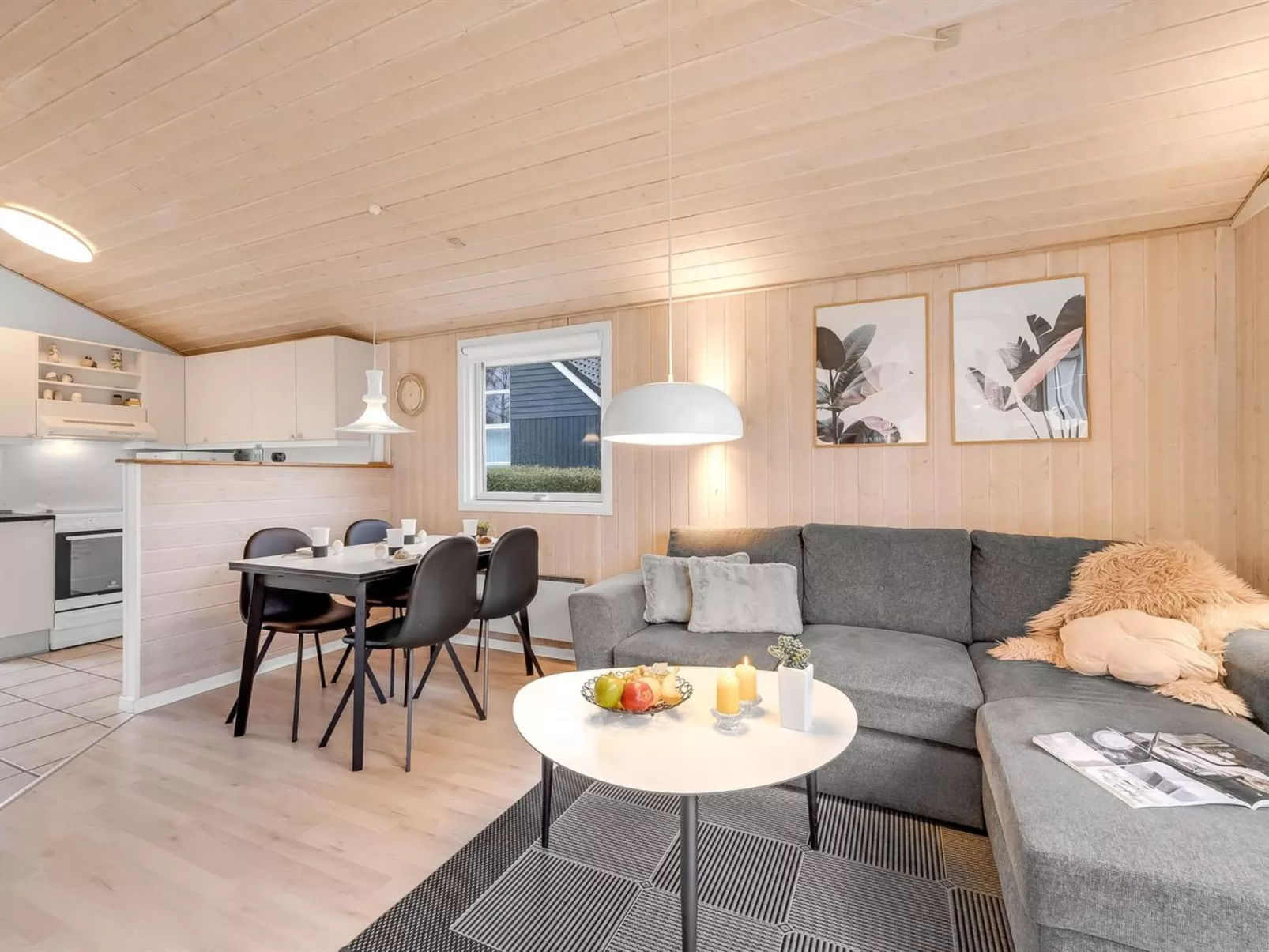 "Marten" - 1.2km to the fjord-Binnen