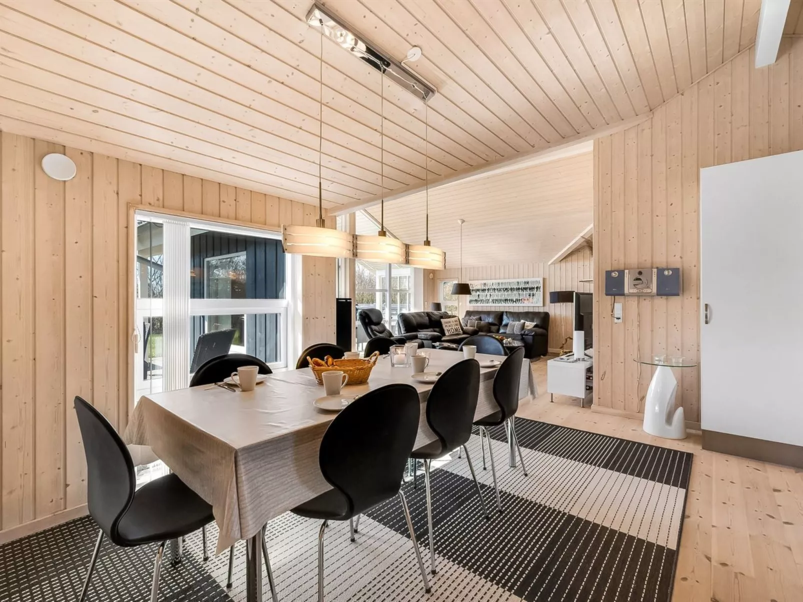 "Haagen" - 600m to the fjord-Binnen