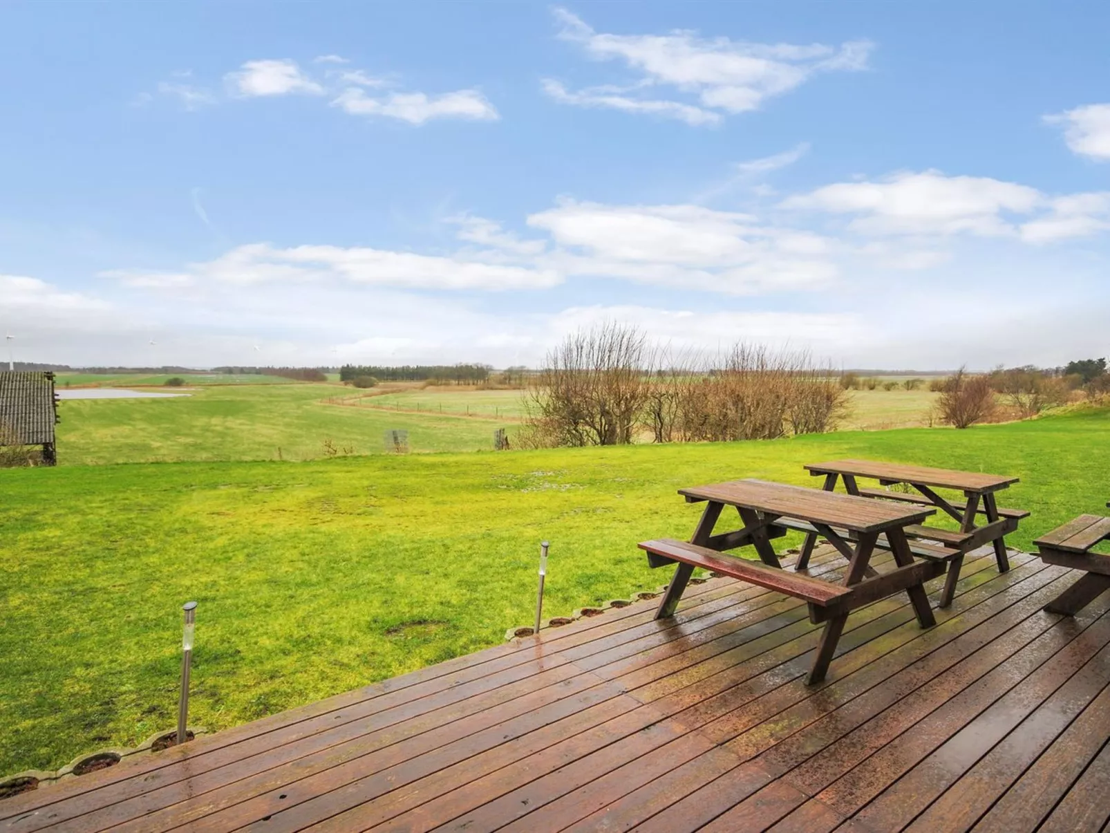 "Millie" - 3km to the fjord-Buiten