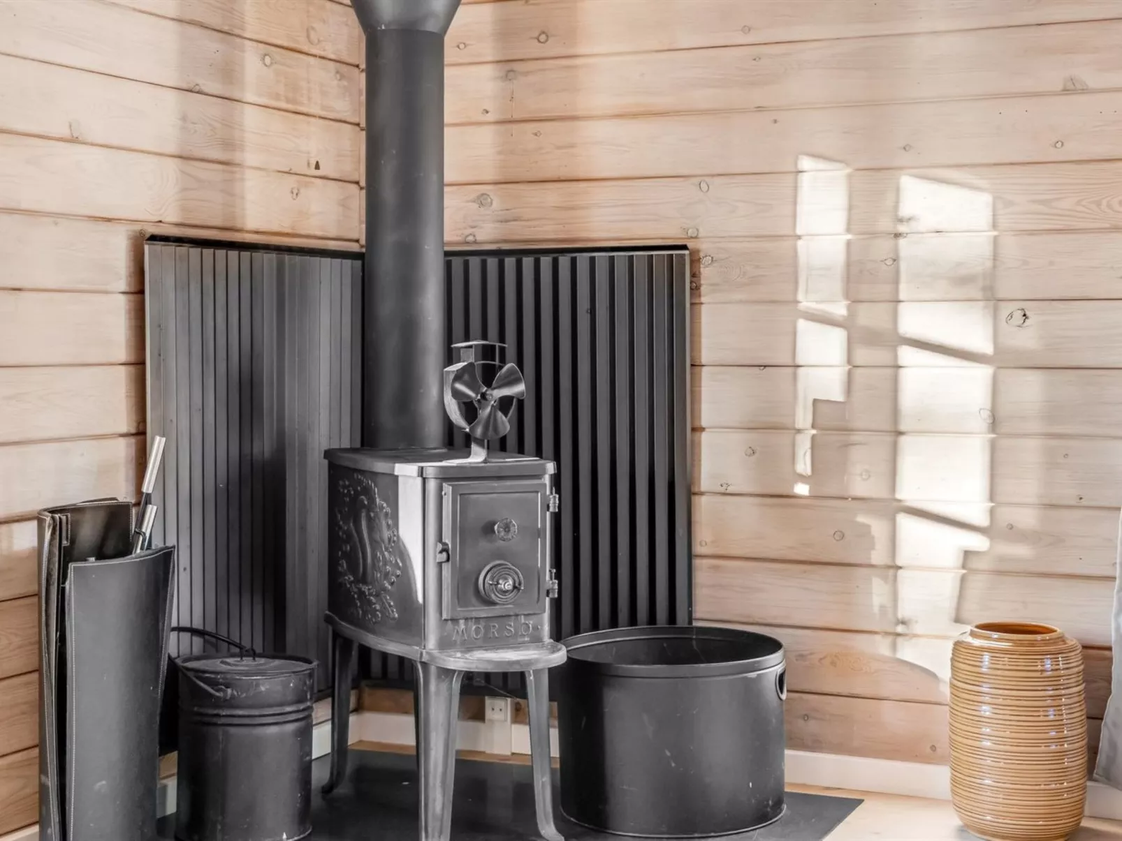 "Eckhart" - 30km from the sea-Binnen