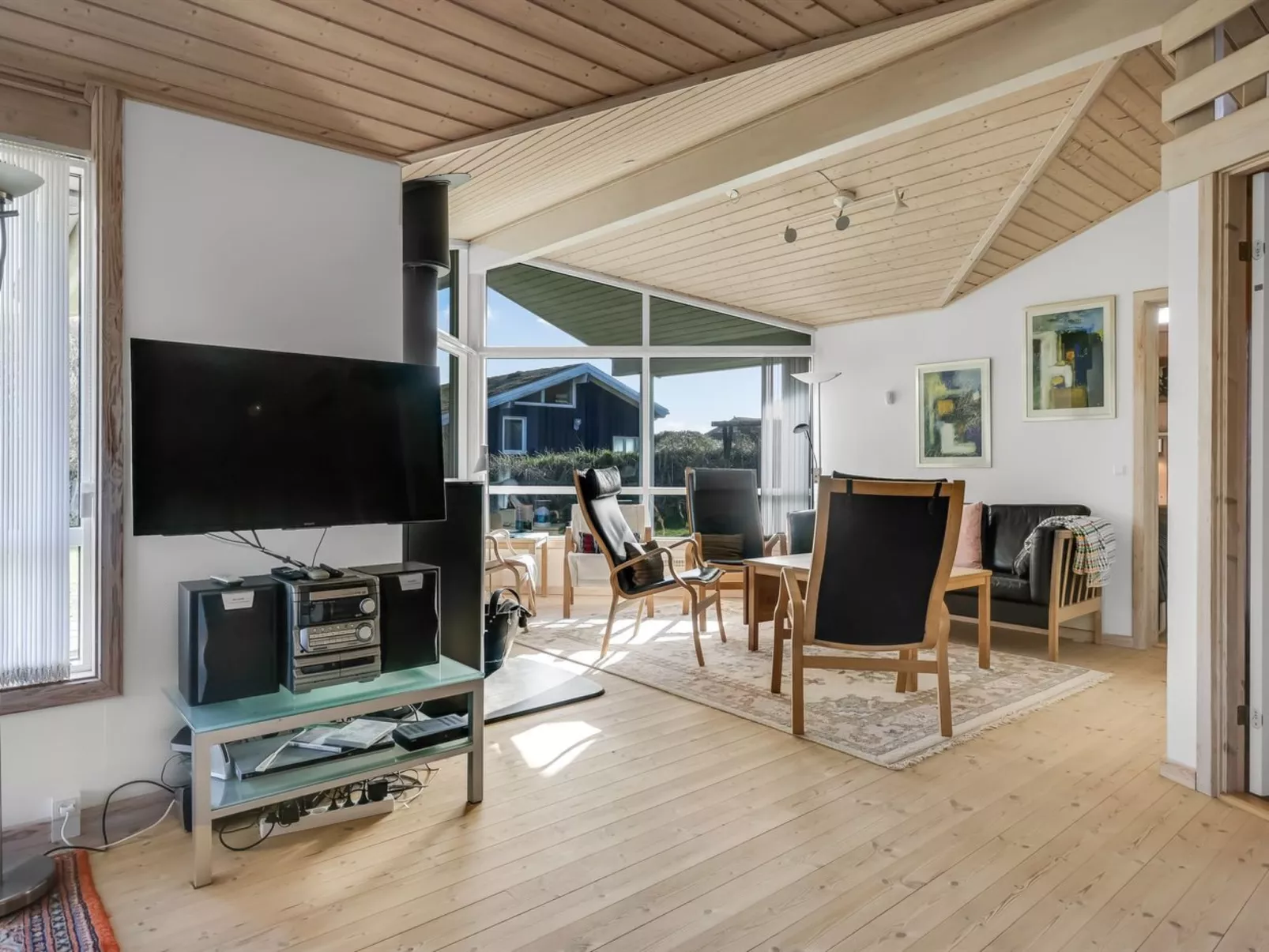 "Bovi" - 300m from the sea-Binnen