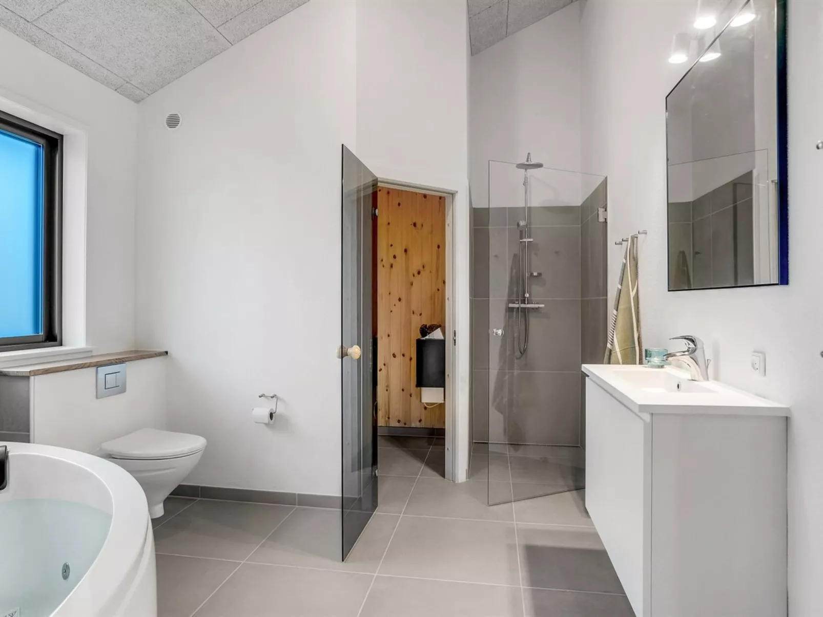 "Carla" - 1.5km from the sea-Binnen