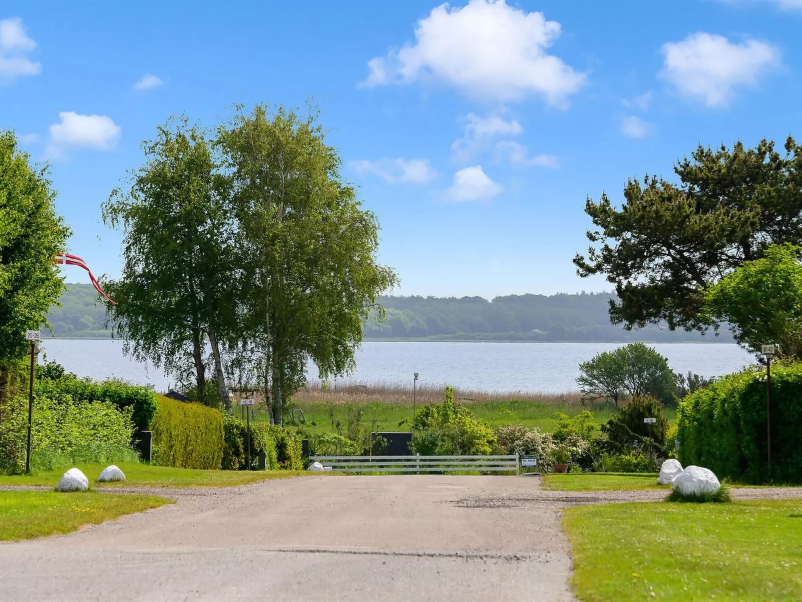 "Felicity" - 250m from the sea-Buiten