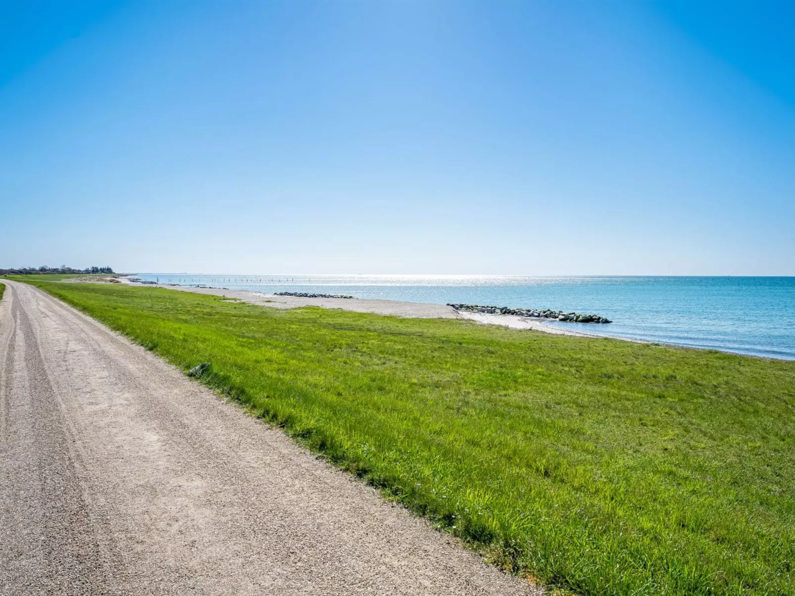 "Esme" - 30m from the sea-Buiten