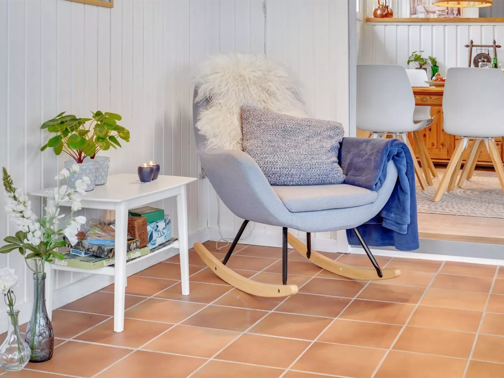 "Maybrit" - 50m from the sea-Binnen