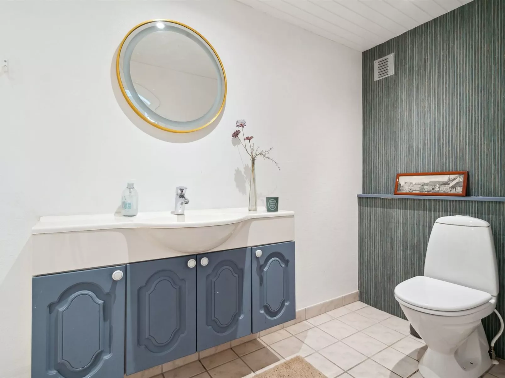 "Edele" - 3.8km from the sea-Binnen