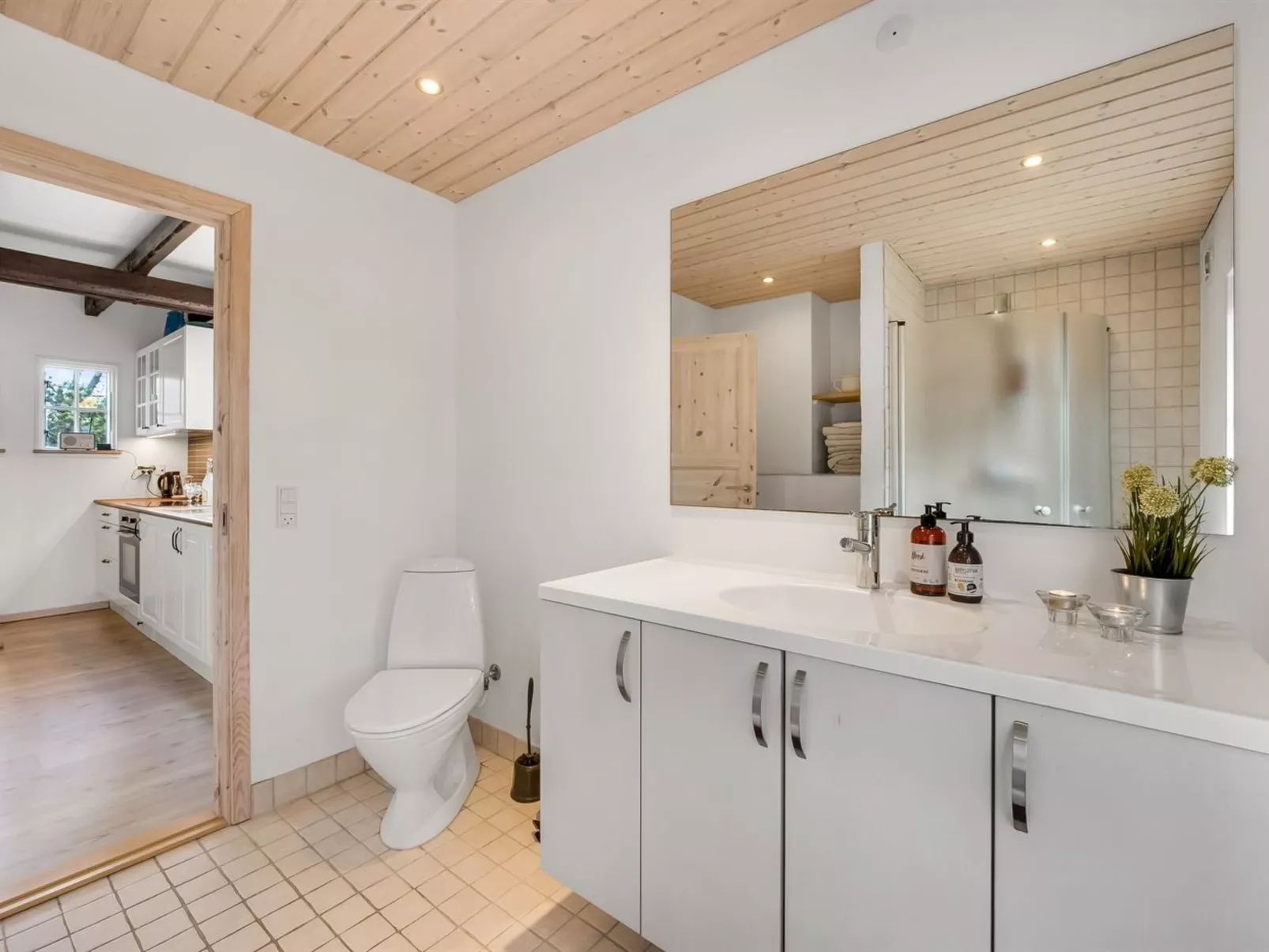 "Enya" - 1.2km from the sea-Binnen