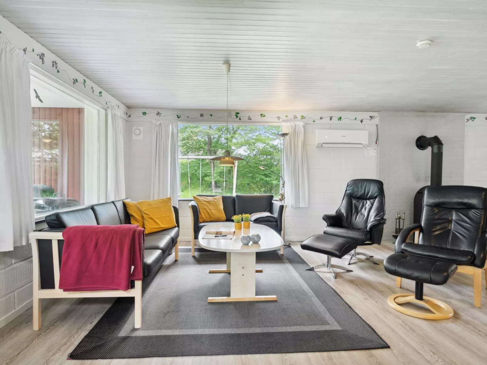 "Keyla" - 3.2km from the sea-Binnen