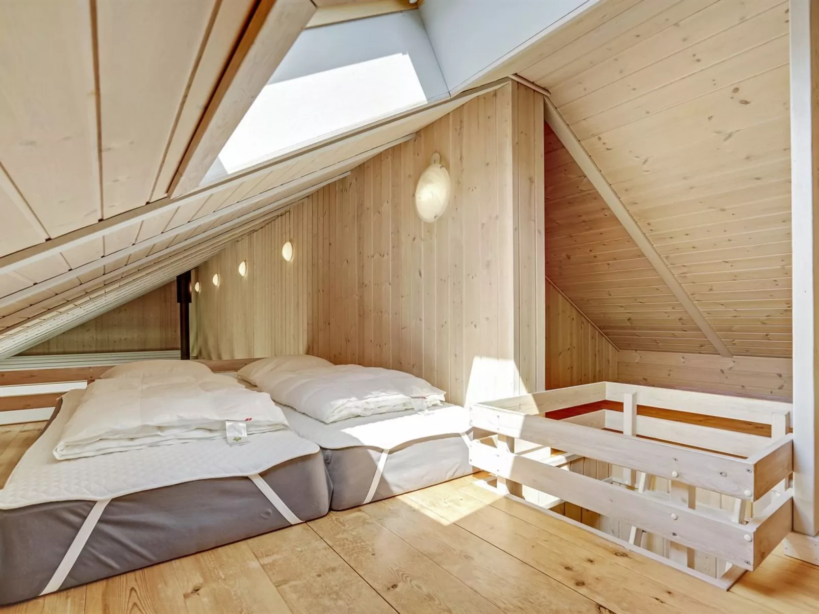 "Munder" - 1.2km to the fjord-Binnen