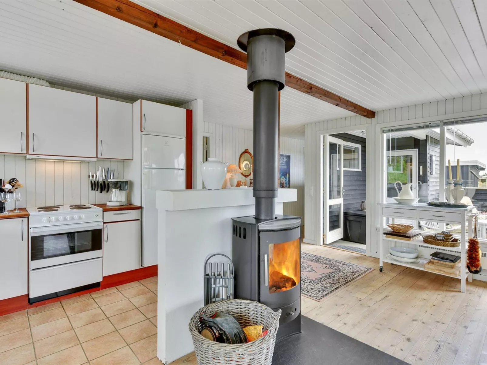 "Marika" - 500m from the sea-Binnen