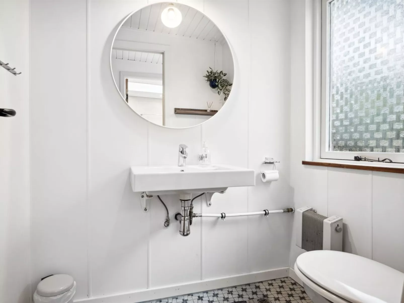 "Joseline" - 150m from the sea-Binnen