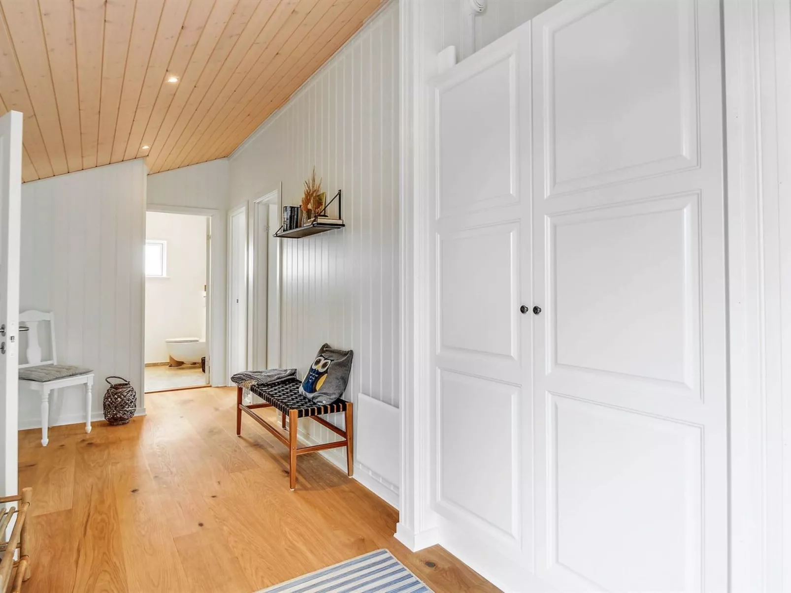 "Aleko" - 2.5km from the sea-Binnen