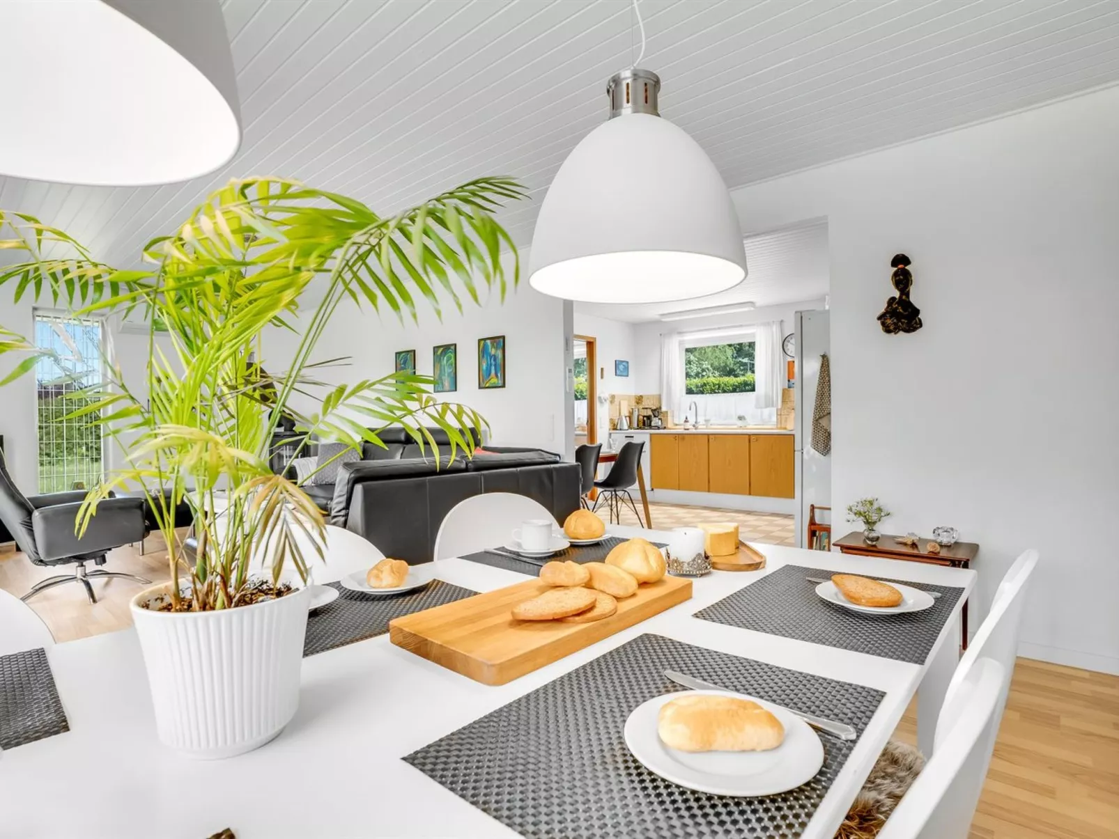 "Maleen" - 150m to the fjord-Binnen