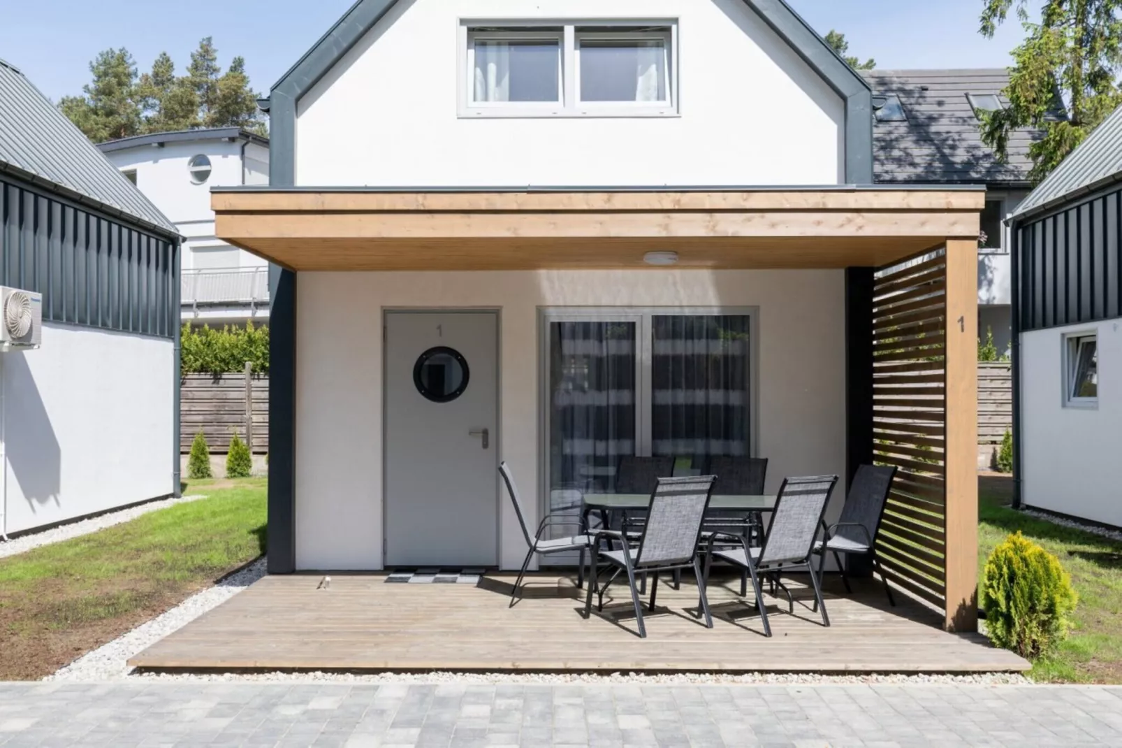 Domki letniskowe sobota-sobota Pobierowo-Terrasbalkon