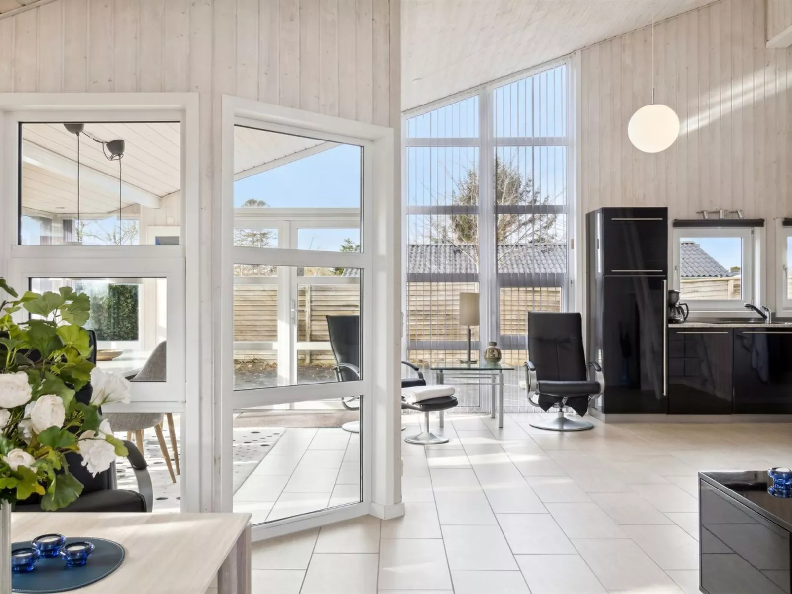 "Beske" - 130m from the sea-Binnen