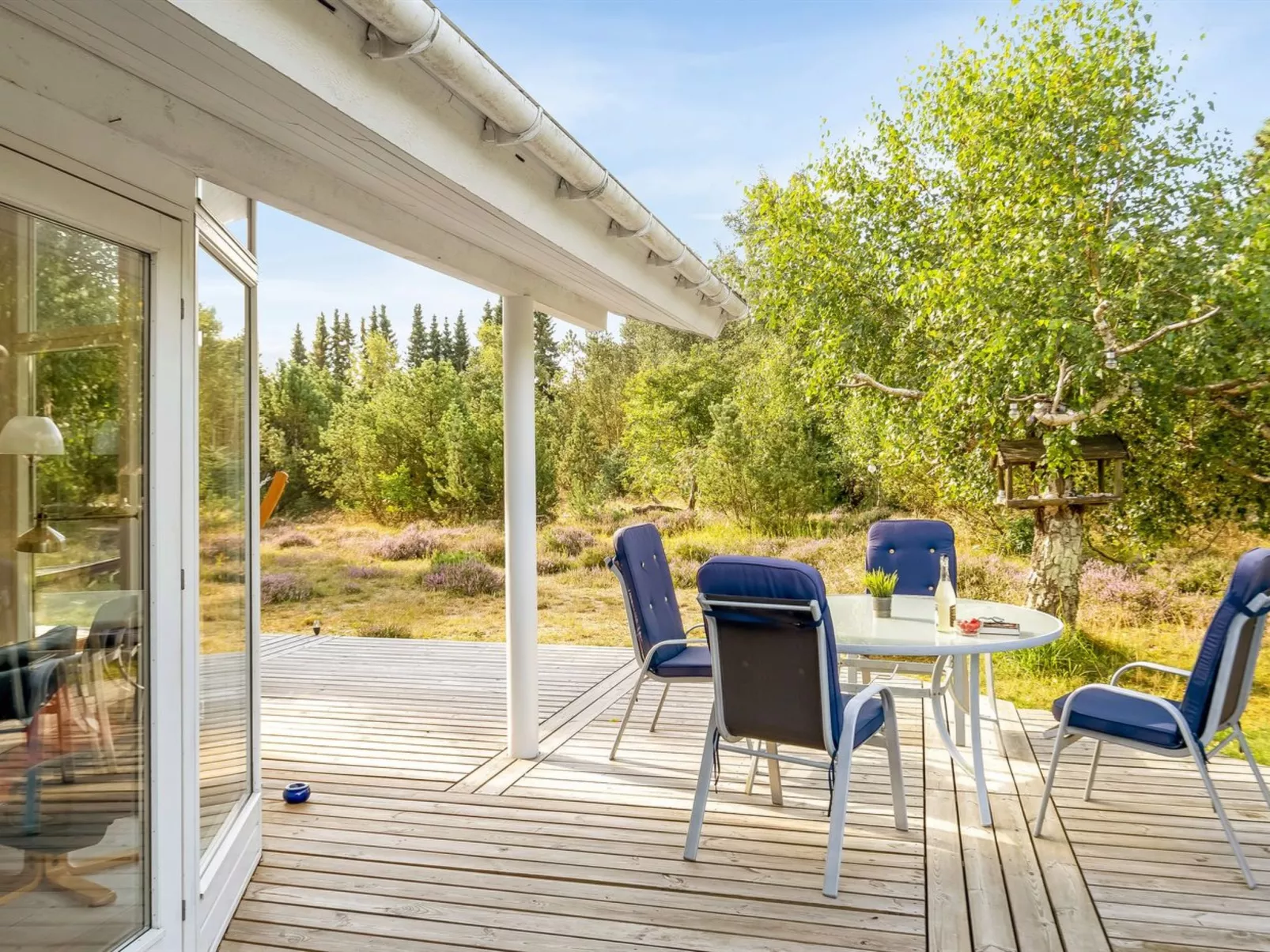 "Guri" - 600m to the fjord-Buiten