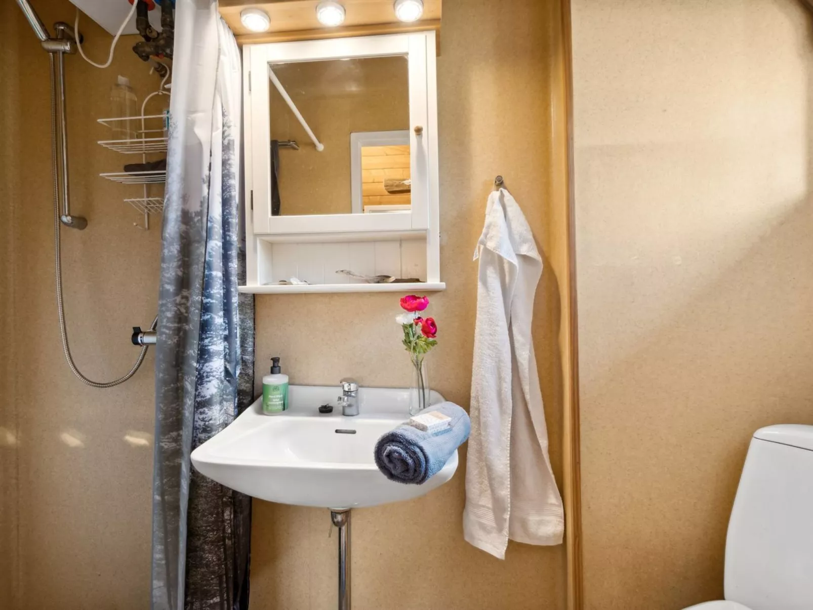 "Bonde" - 800m to the fjord-Binnen