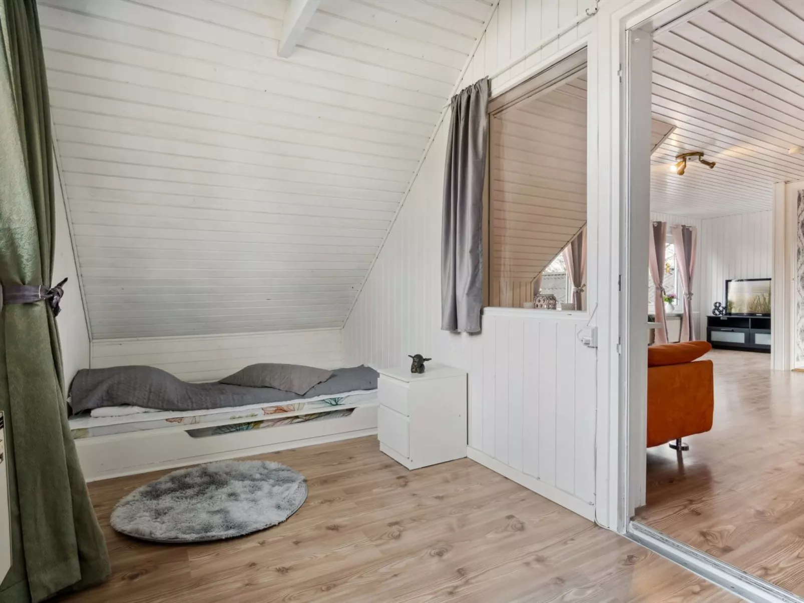 "Elara" - 300m from the sea-Binnen