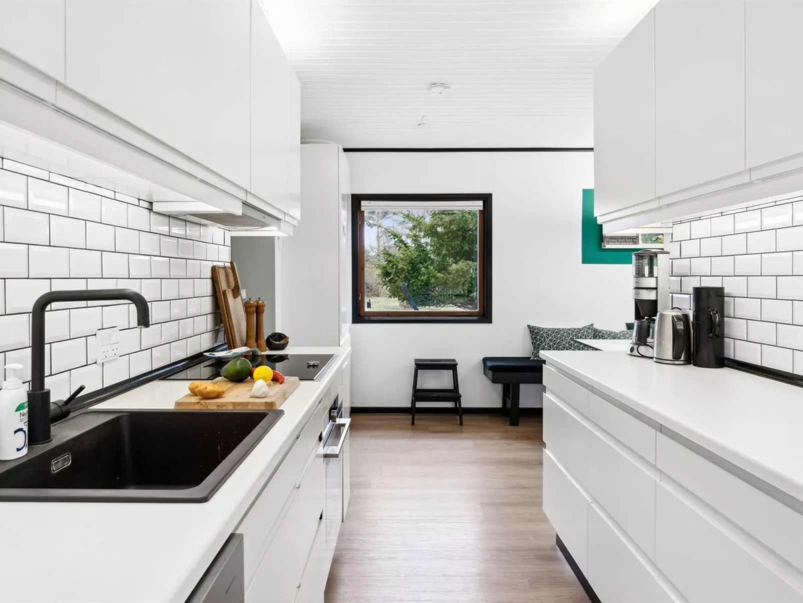 "Janna" - 1.4km from the sea-Binnen