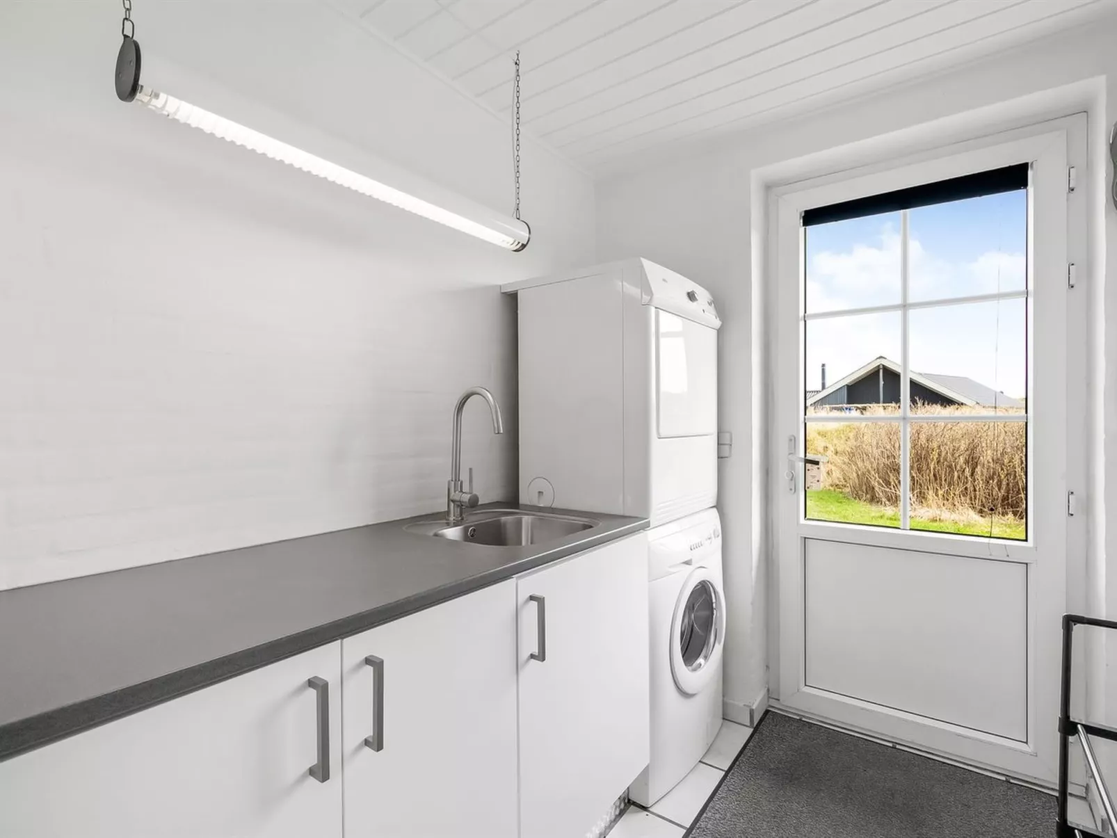 "Milena" - 200m from the sea-Binnen