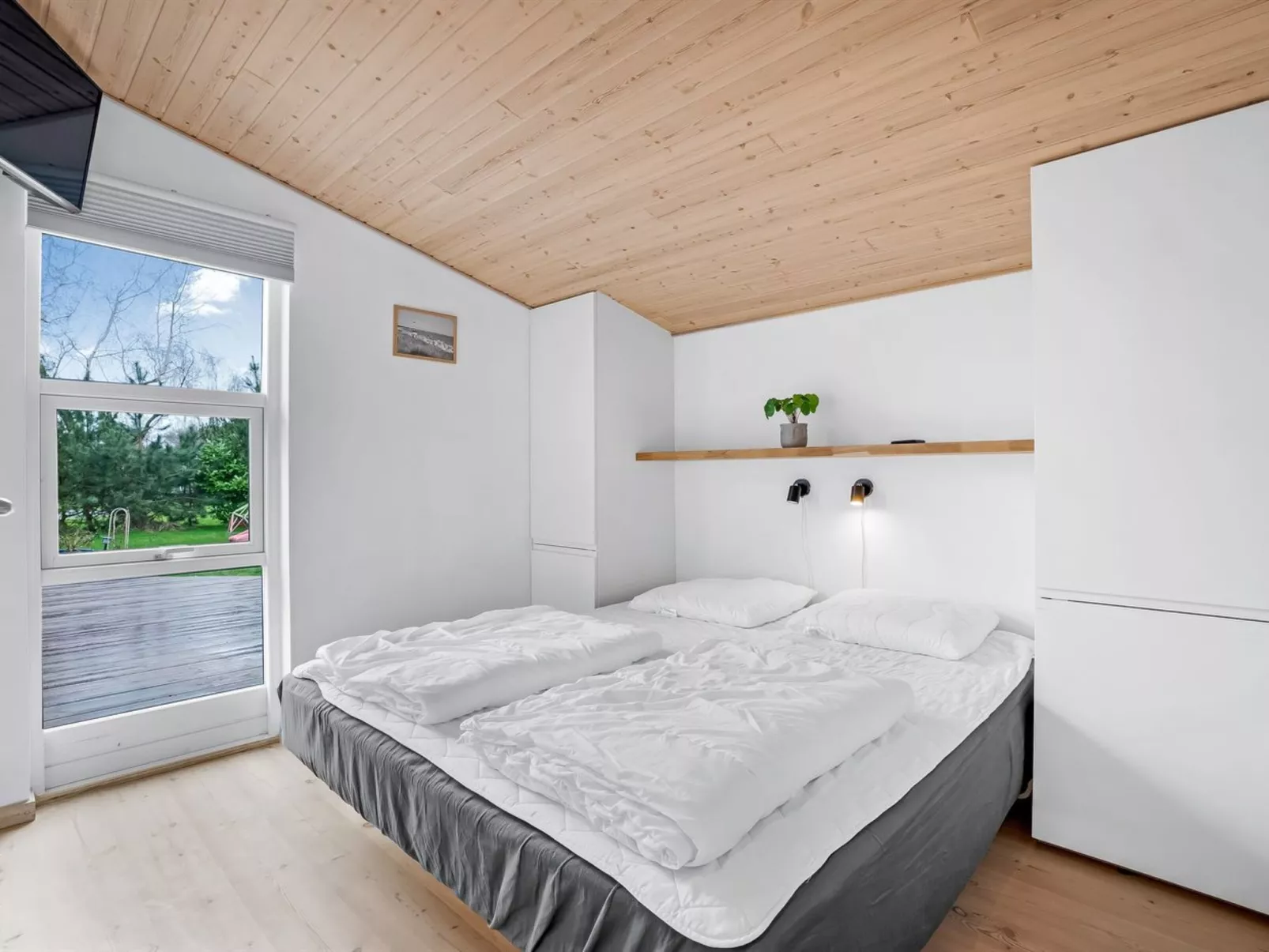 "Helena" - 700m from the sea-Binnen