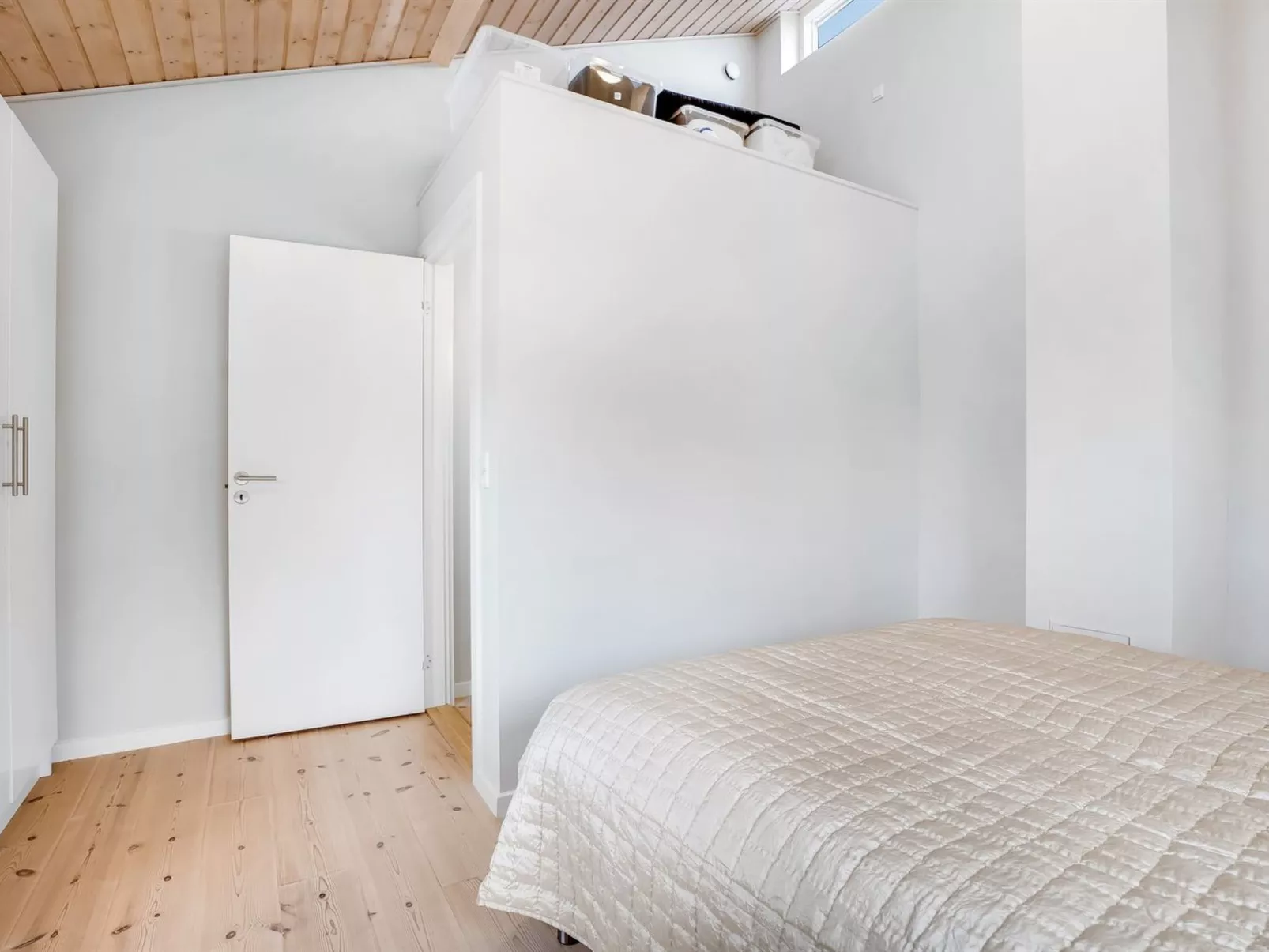 "Zuhra" - 250m from the sea-Binnen