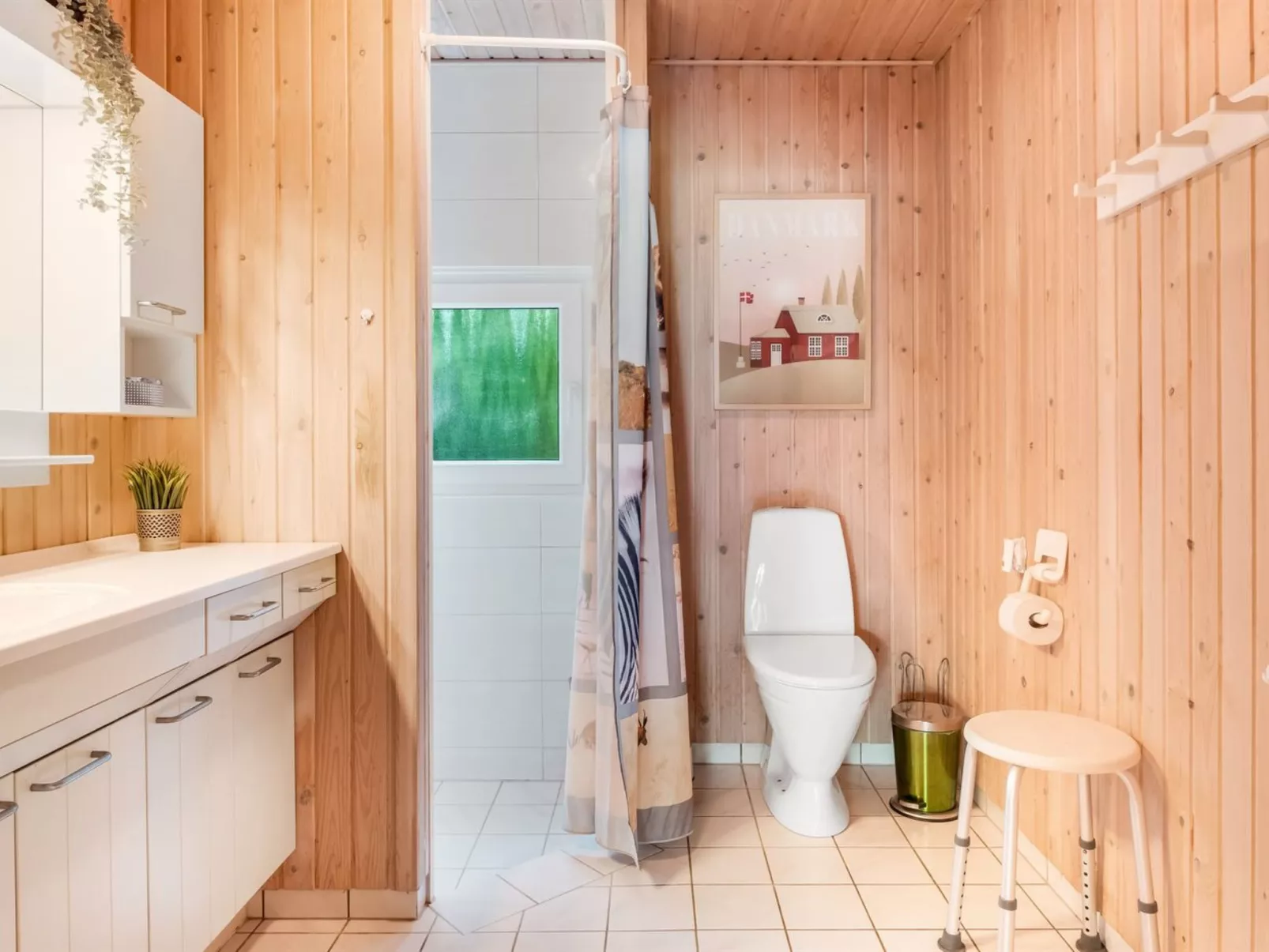 "Amela" - 30km from the sea-Binnen