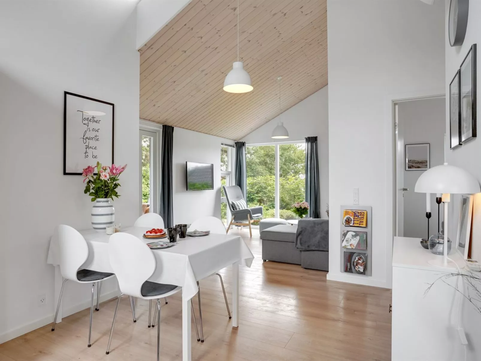 "Jörgen" - 100m from the sea-Binnen