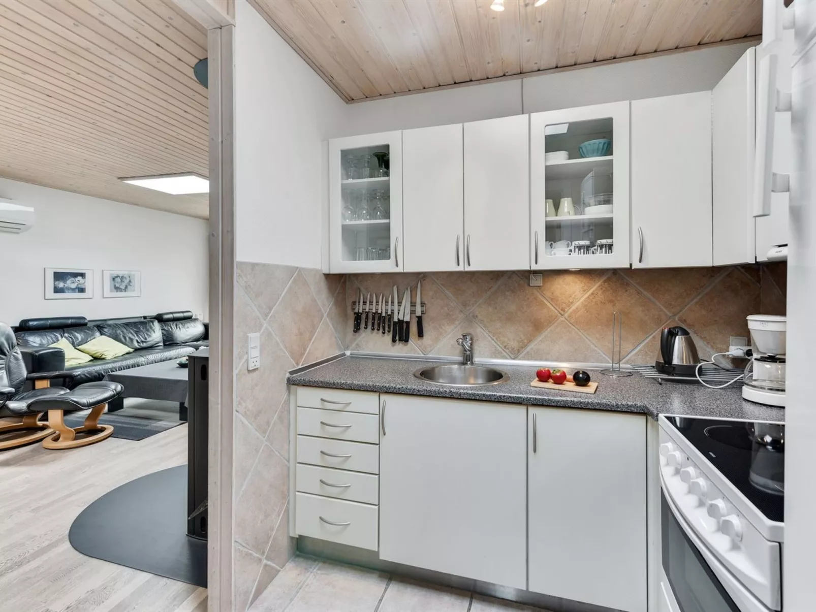 "Ragnborg" - 900m from the sea-Binnen