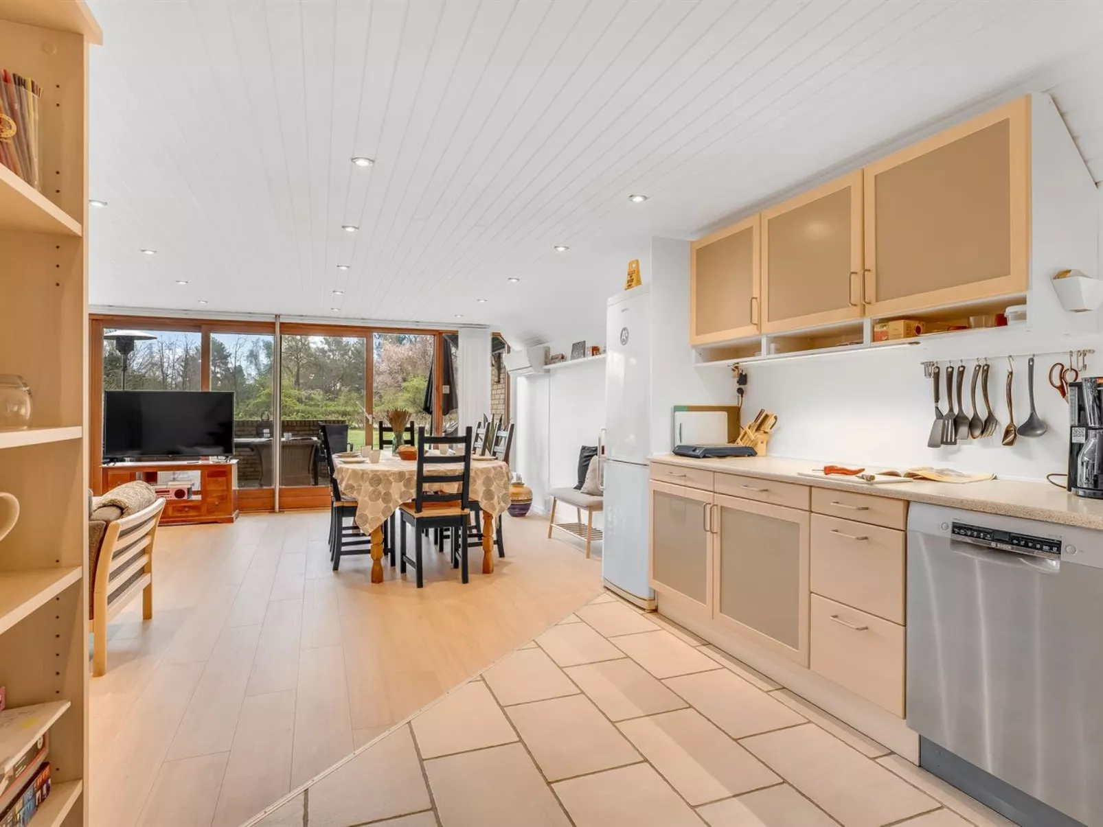 "Fredger" - 450m from the sea-Binnen