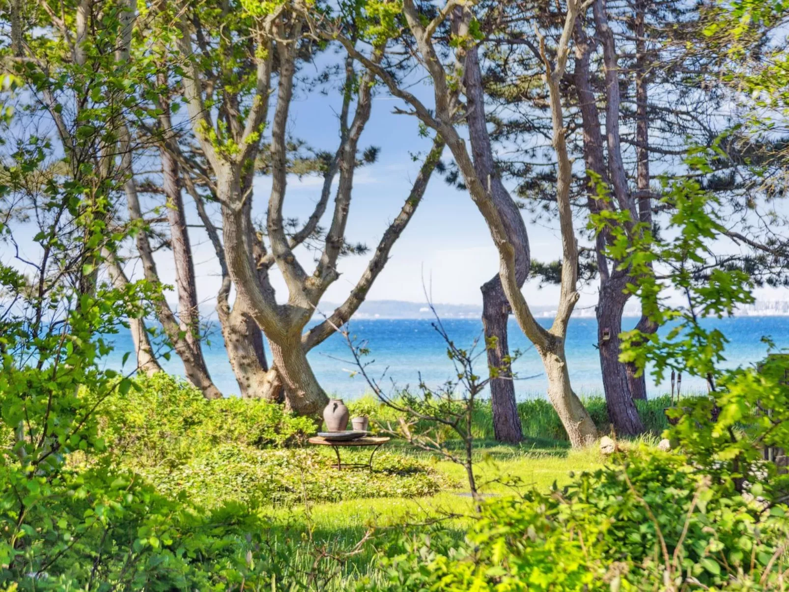 "Myriam" - 50m from the sea-Buiten