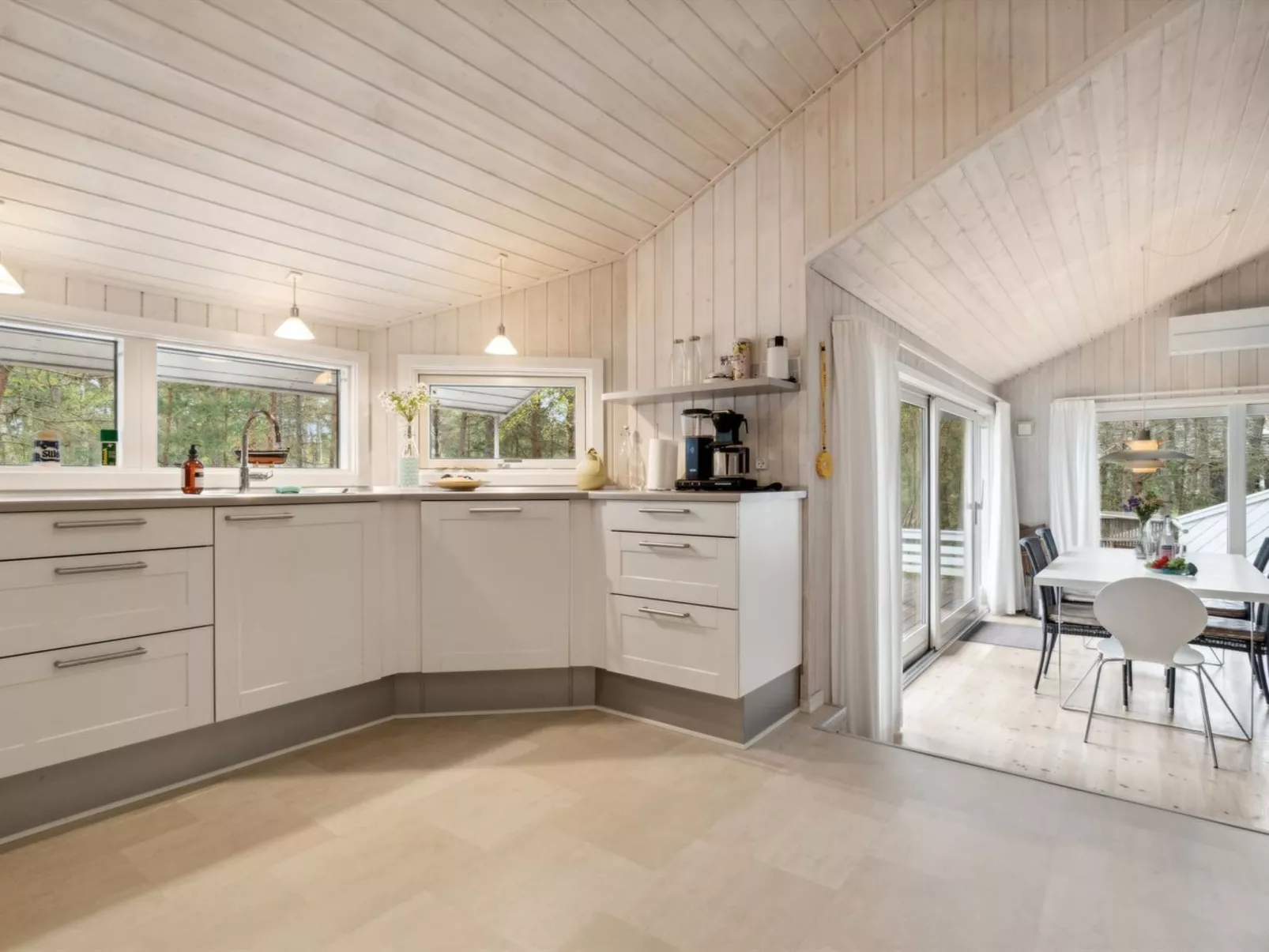 "Tilje" - 800m from the sea-Binnen