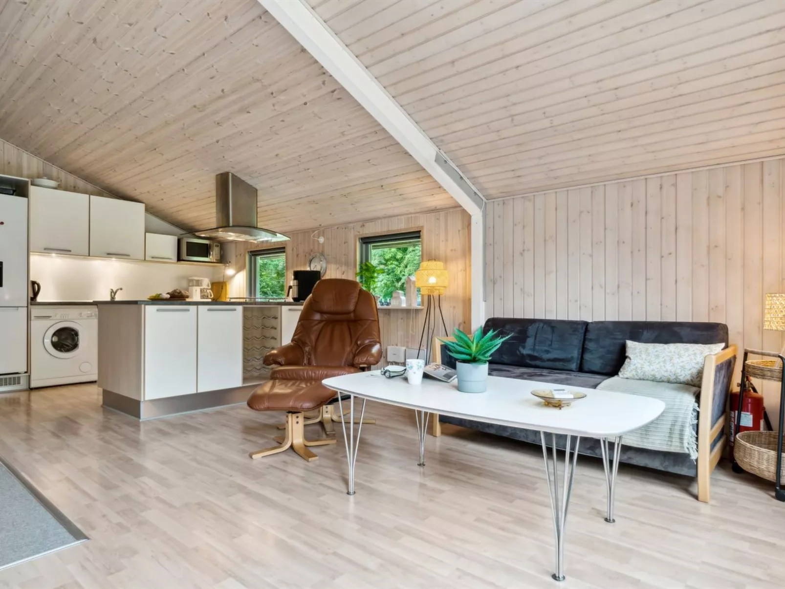 "Zaharinka" - 30km from the sea-Binnen