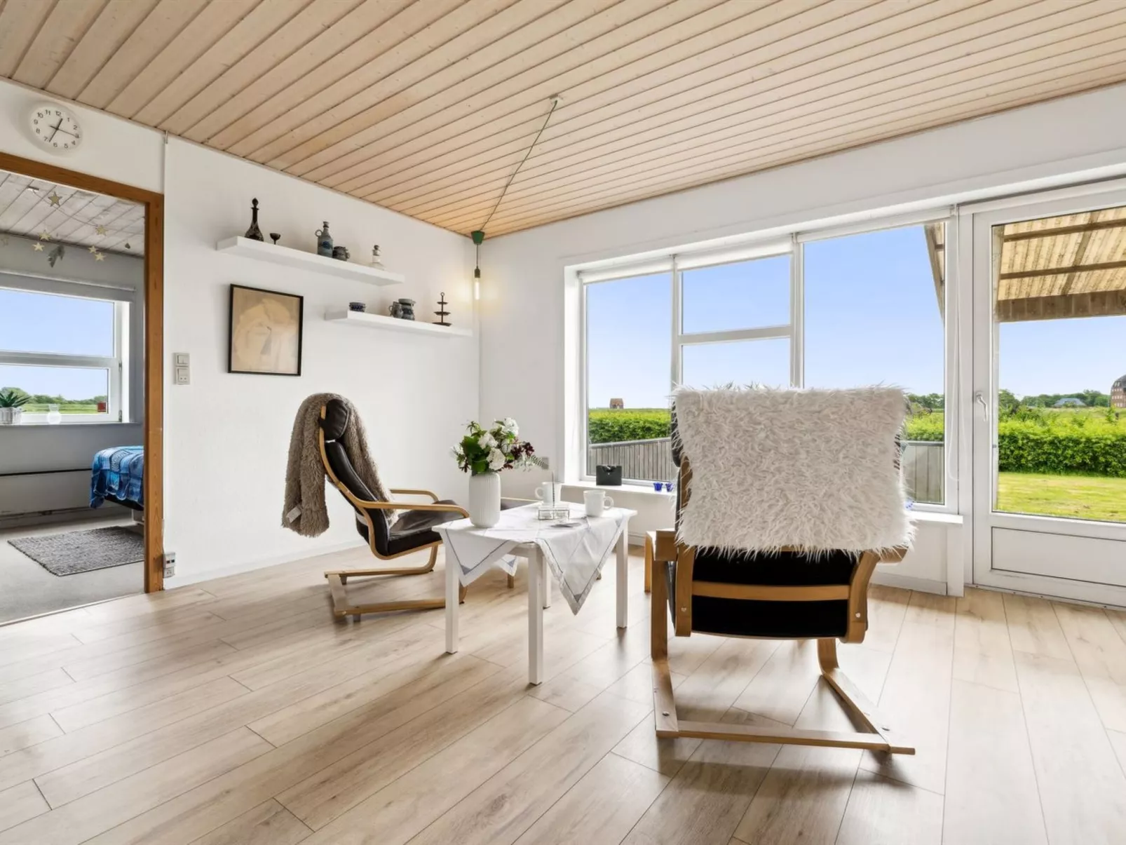 "Janin" - 400m from the sea-Binnen