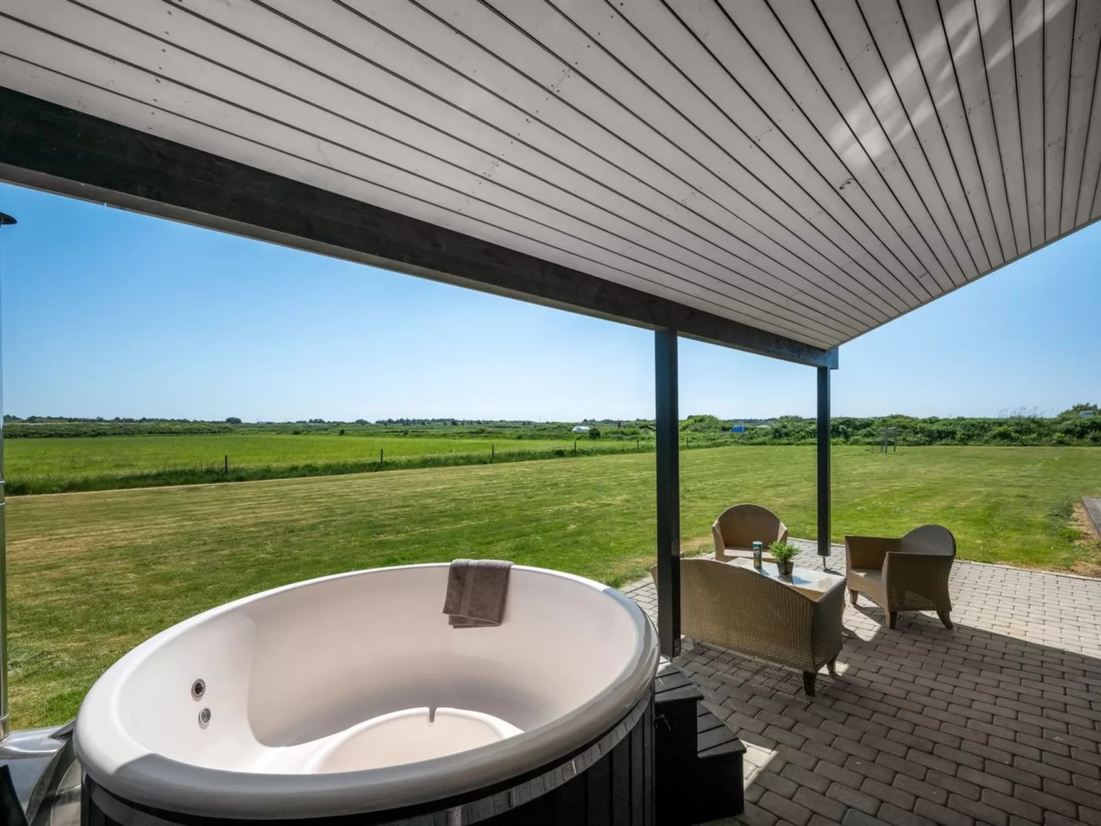 "Germund" - 770m from the sea-Binnen