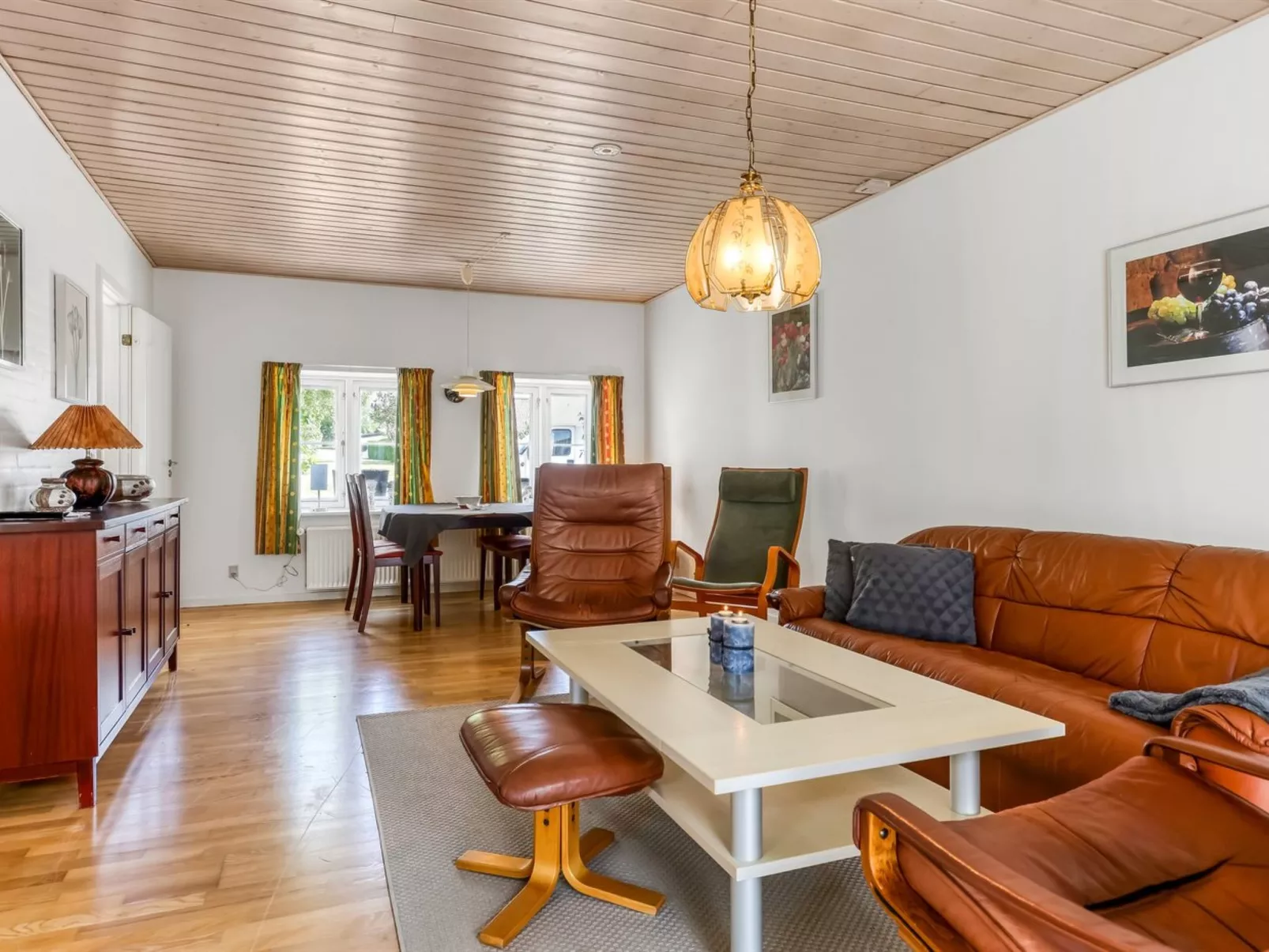 "Gilbert" - 500m from the sea-Binnen