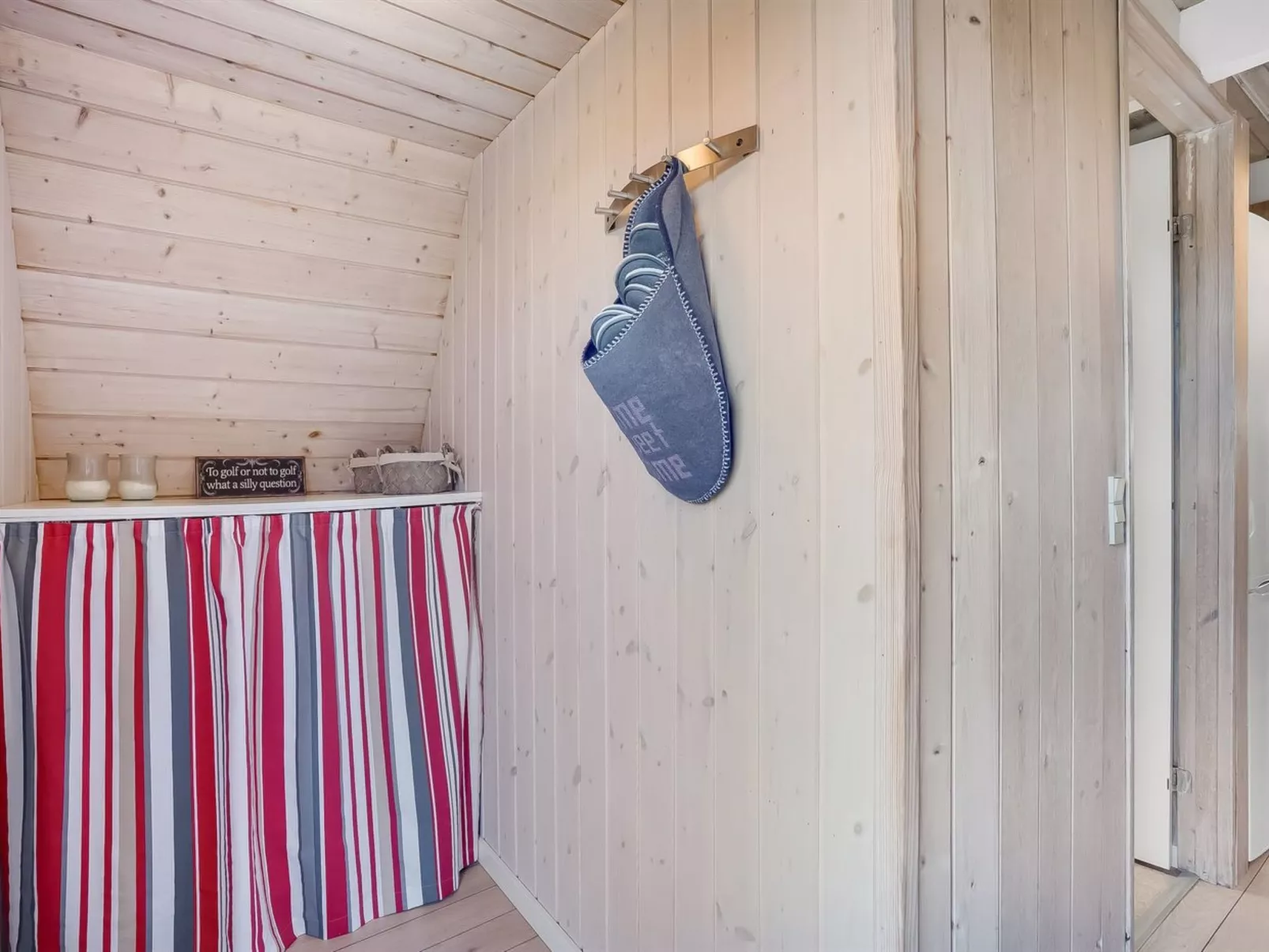 "Erly" - 18km to the fjord-Binnen