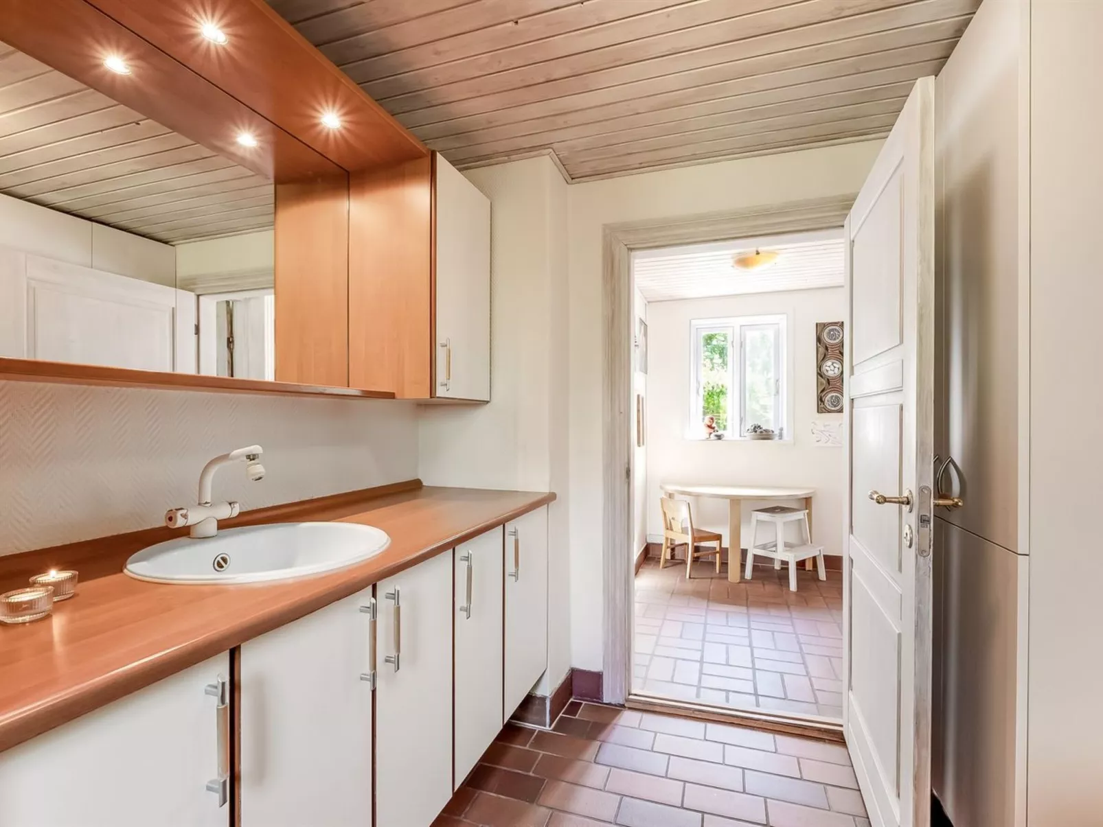 "Kajsa" - 6km from the sea-Binnen