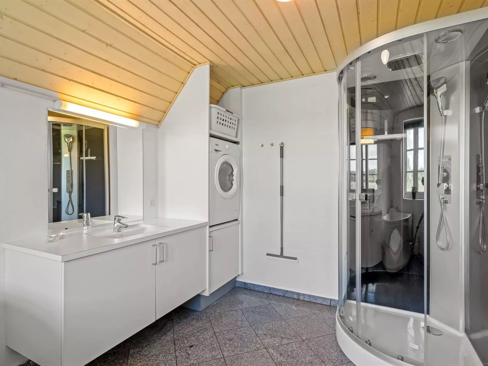 "Birette" - 1.2km from the sea-Binnen