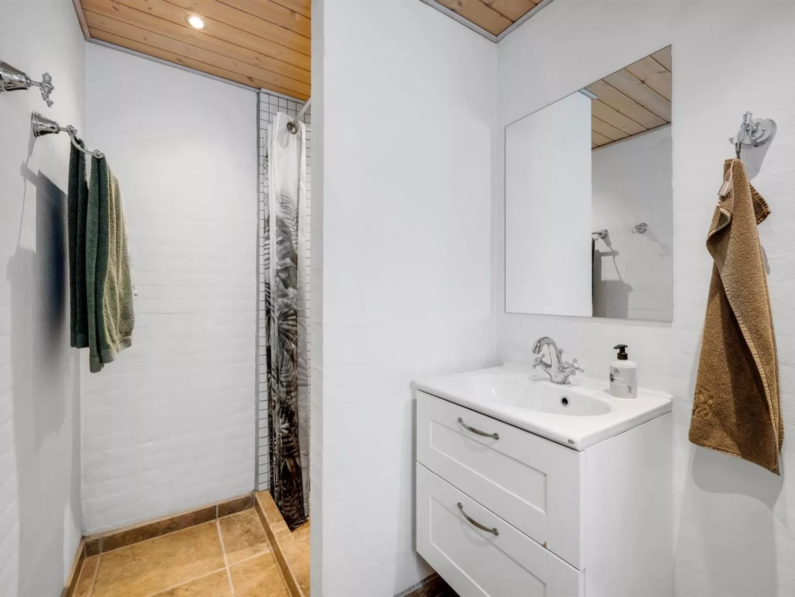 "Helmi" - 1.5km from the sea-Binnen