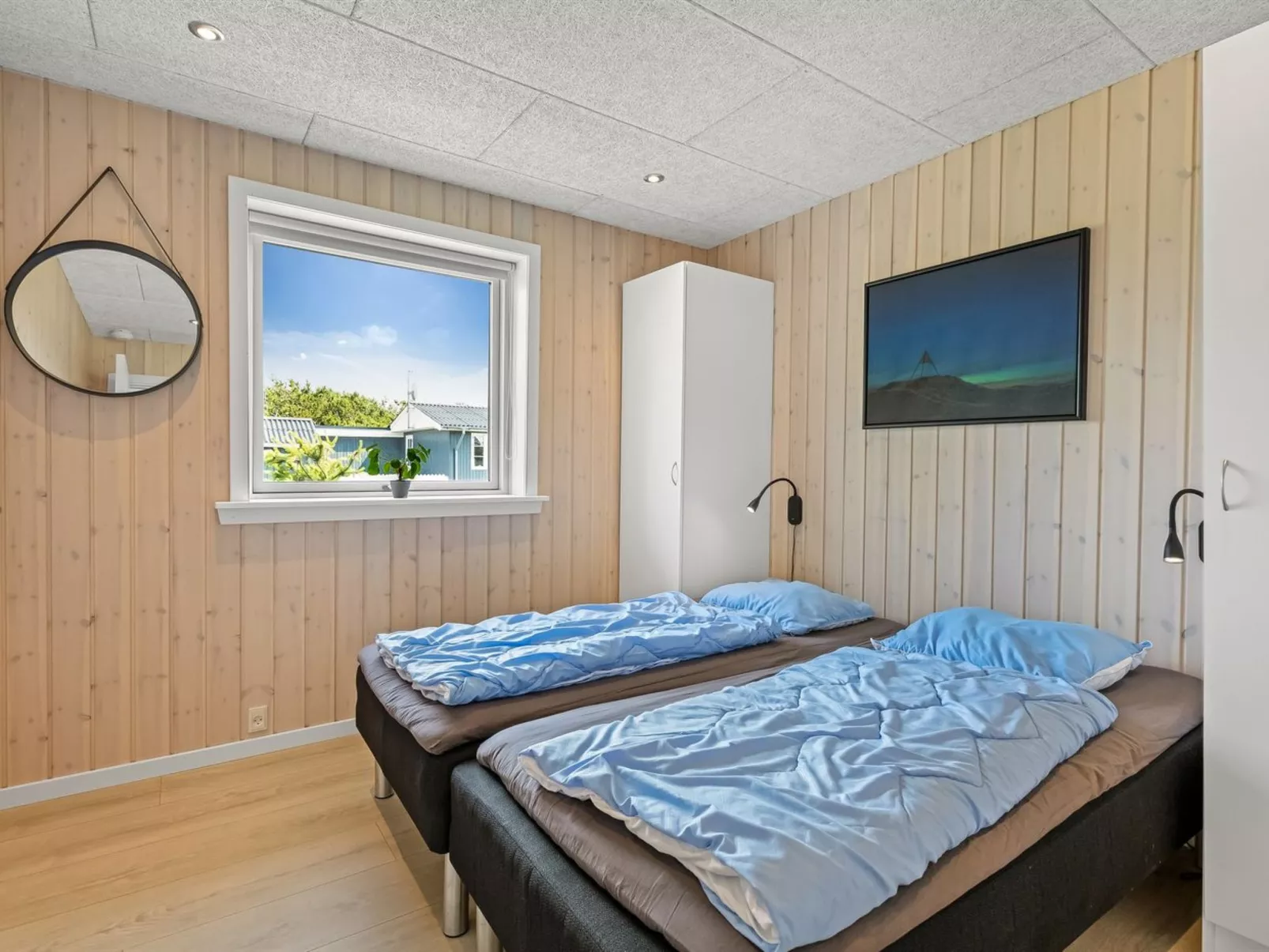 "Emeli" - 400m from the sea-Binnen