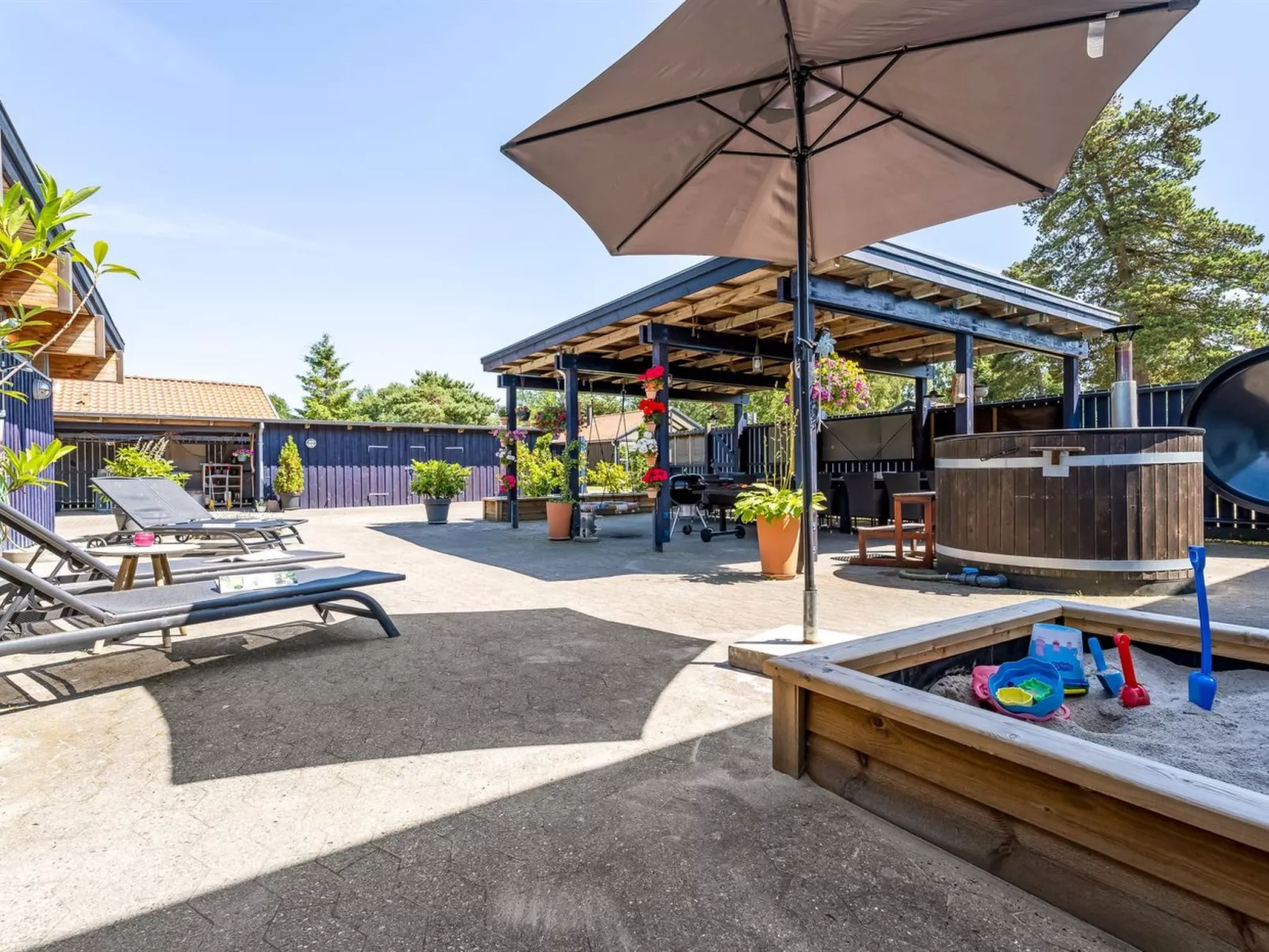 "Øthulf" - 200m from the sea-Buiten